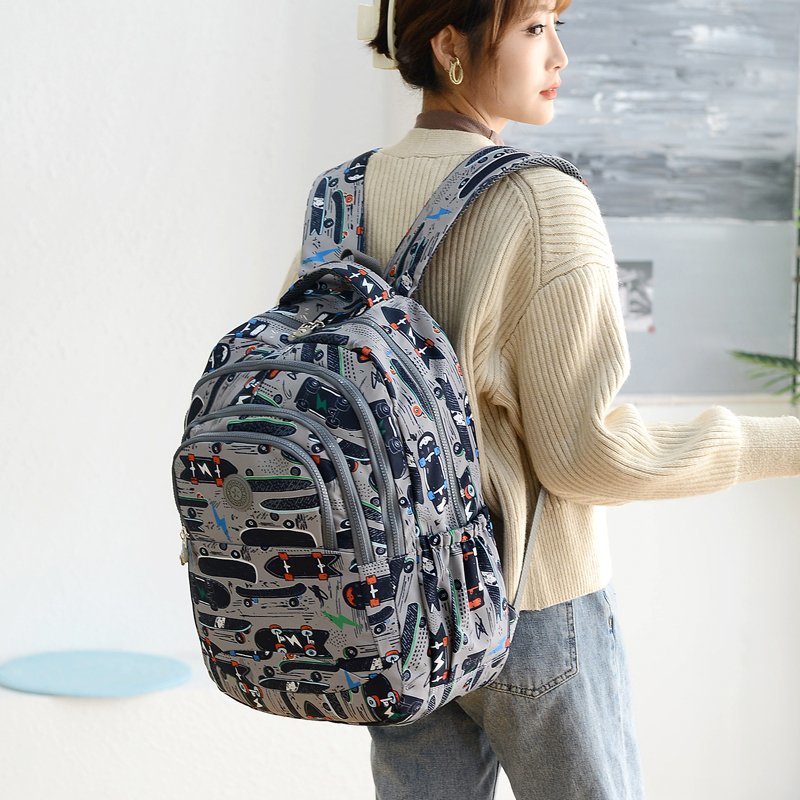Korean-style multi-layer waterproof, exquisite and fashionable travel and shopping women's backpack, nylon bag, casual backpack, women's bag, versatile Oxford fabric, large capacity, multi-purpose women's bag Item Picture