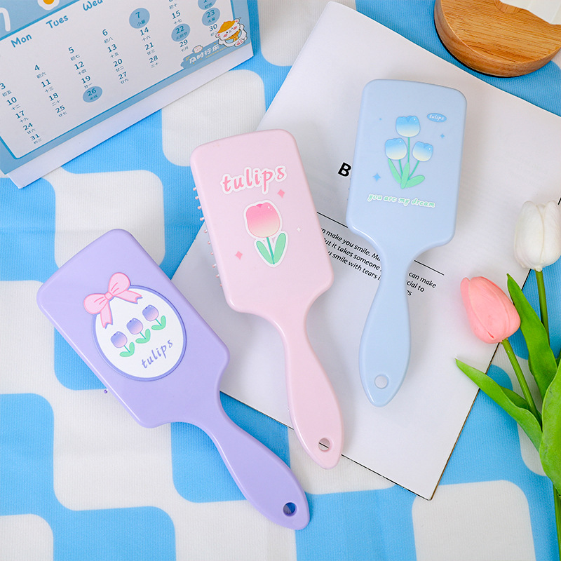 Tulip fragrance air bag massage comb for women, home air cushion comb with fragrance, plastic hair smoothing comb, hair care comb Application Scenario