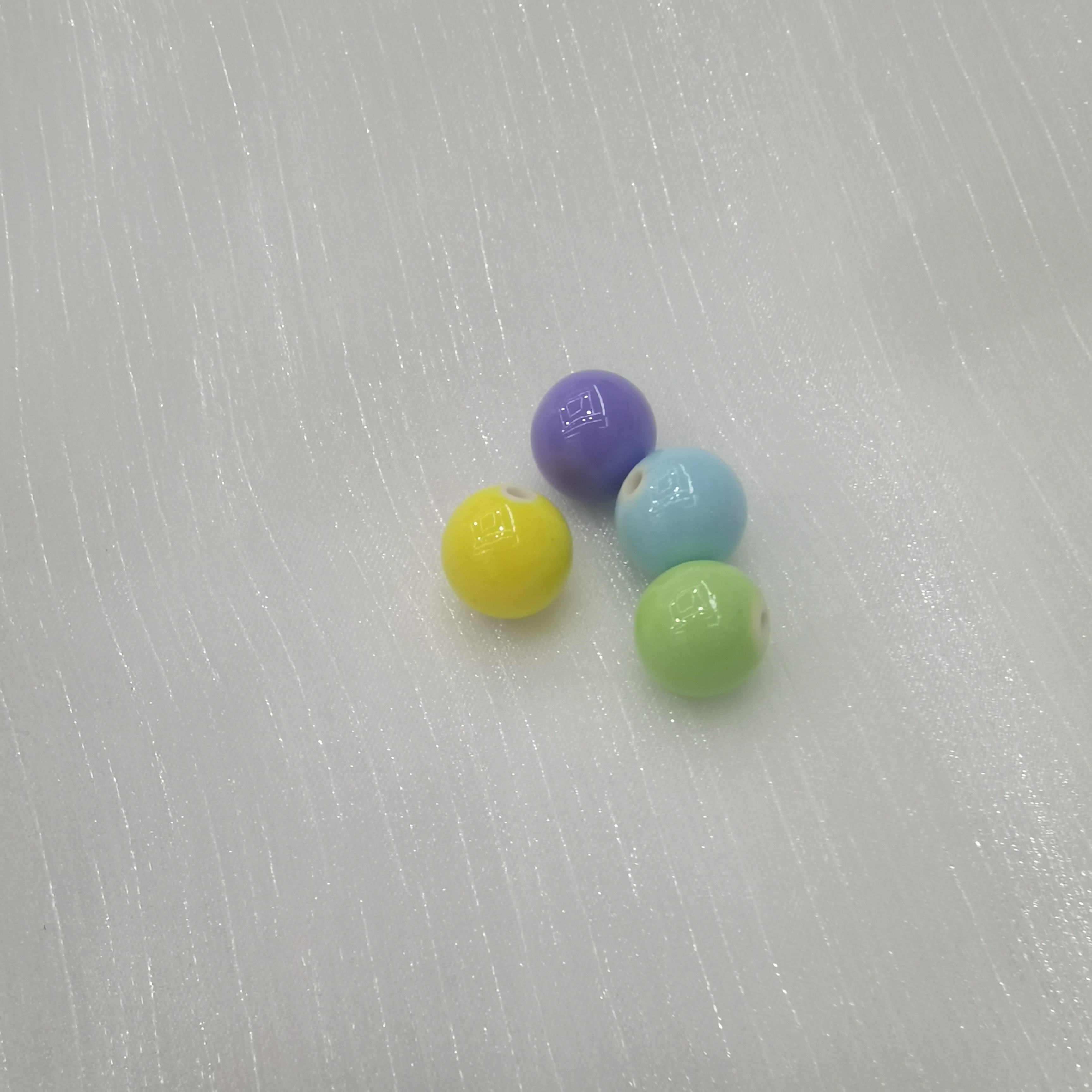 97 rubber acrylic beads, hair strings, rubber bands, DIY handcrafted beads, DIY handcrafted beads details Picture