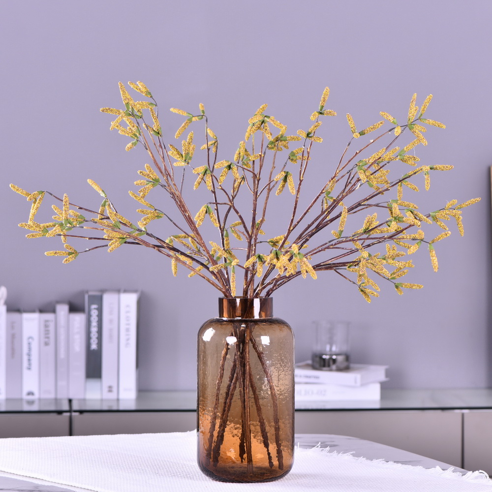Lanjin's best-selling artificial oak flower arrangement decorative materials, cross-border artificial green plants, artificial flowers, and living room ornaments are in stock and available for wholesale Application Scenario