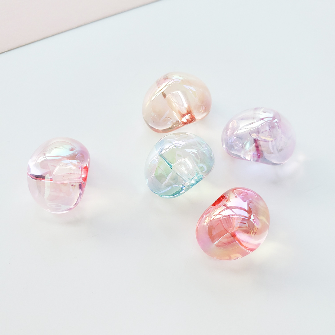 Chen Ming's acrylic transparent seven-color half-hole heart-shaped beads, loose beads, DIY children's hair accessory materials and accessories Application Scenario