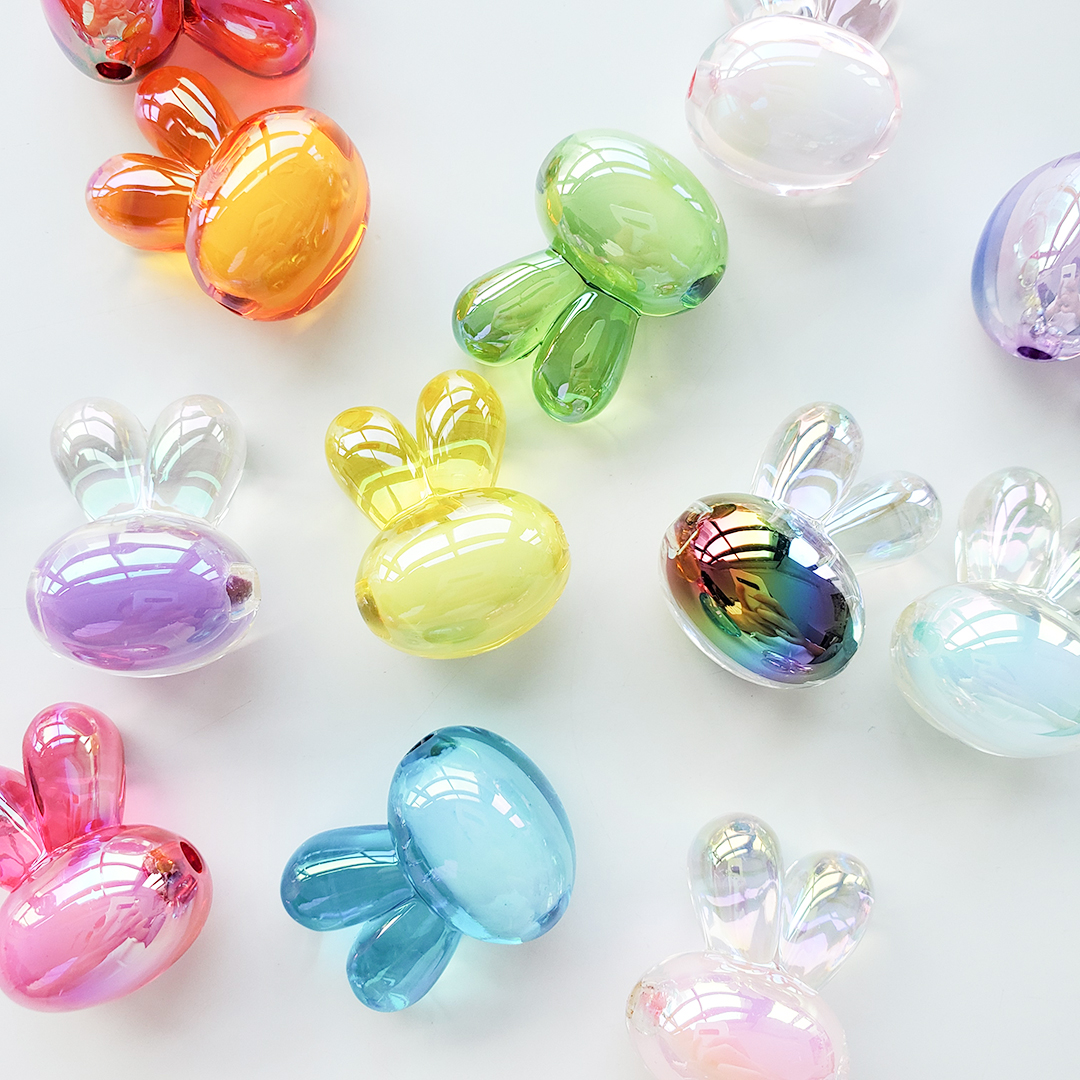 Little rabbit head bead acrylic Korean seven-color magic cartoon candy color bead middle bead hair string material Application Scenario