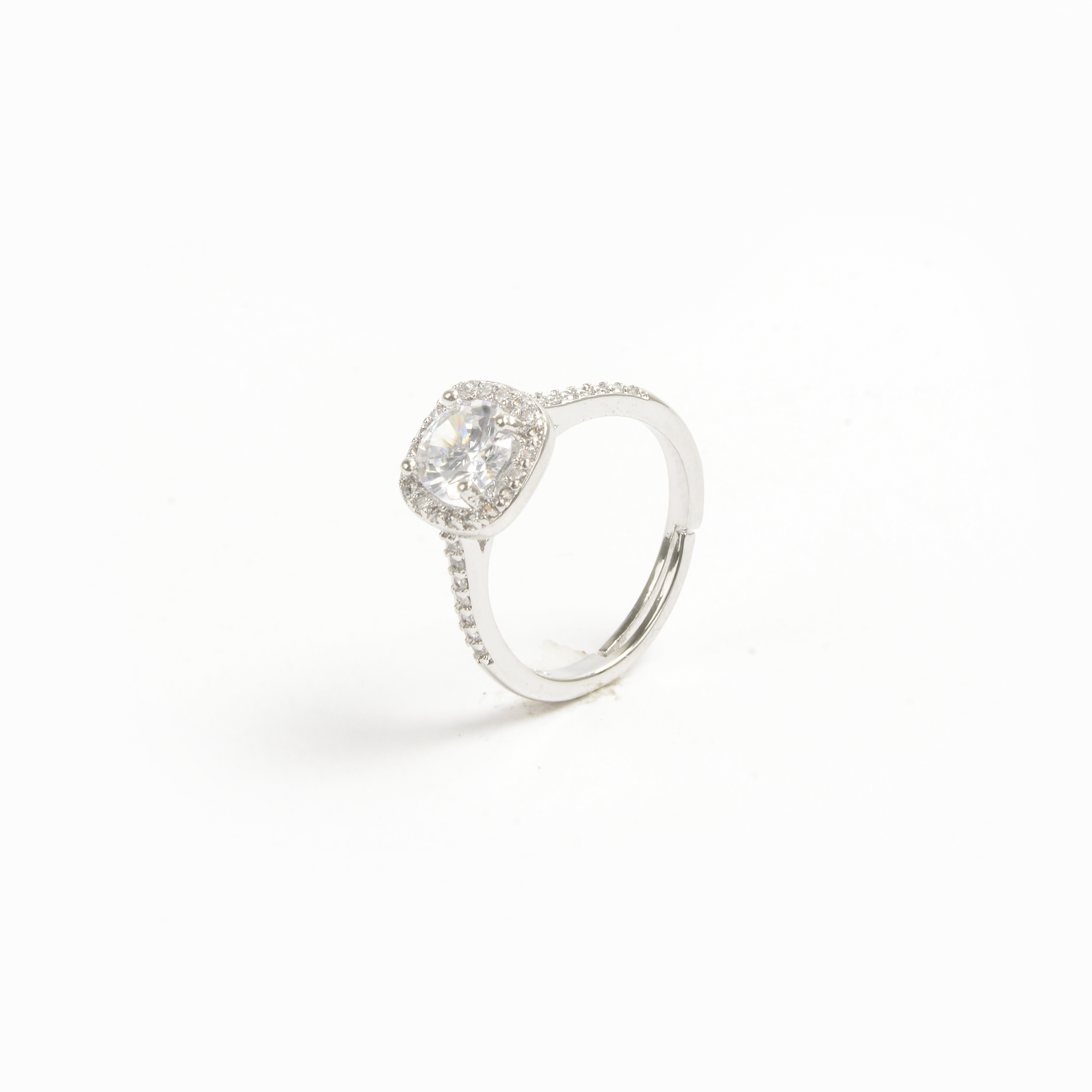 2022 New square sugar shaped silver diamond women's ring Specification image