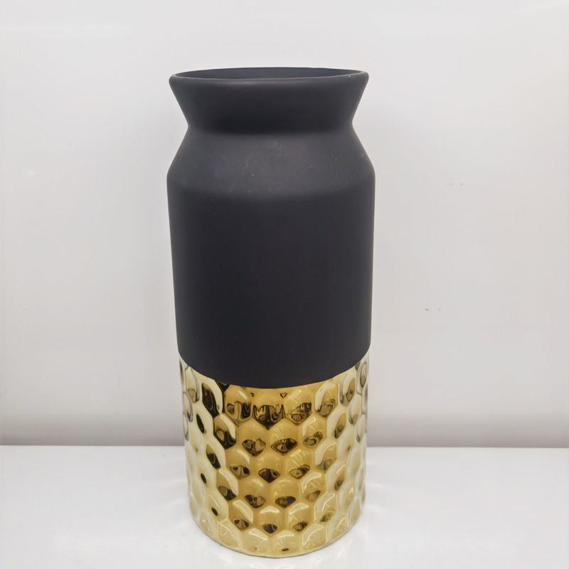 Wholesale of new ceramic vases, wedding soft furnishings, hotel courtyard home decorations, ornaments, handicrafts and gifts Item Picture