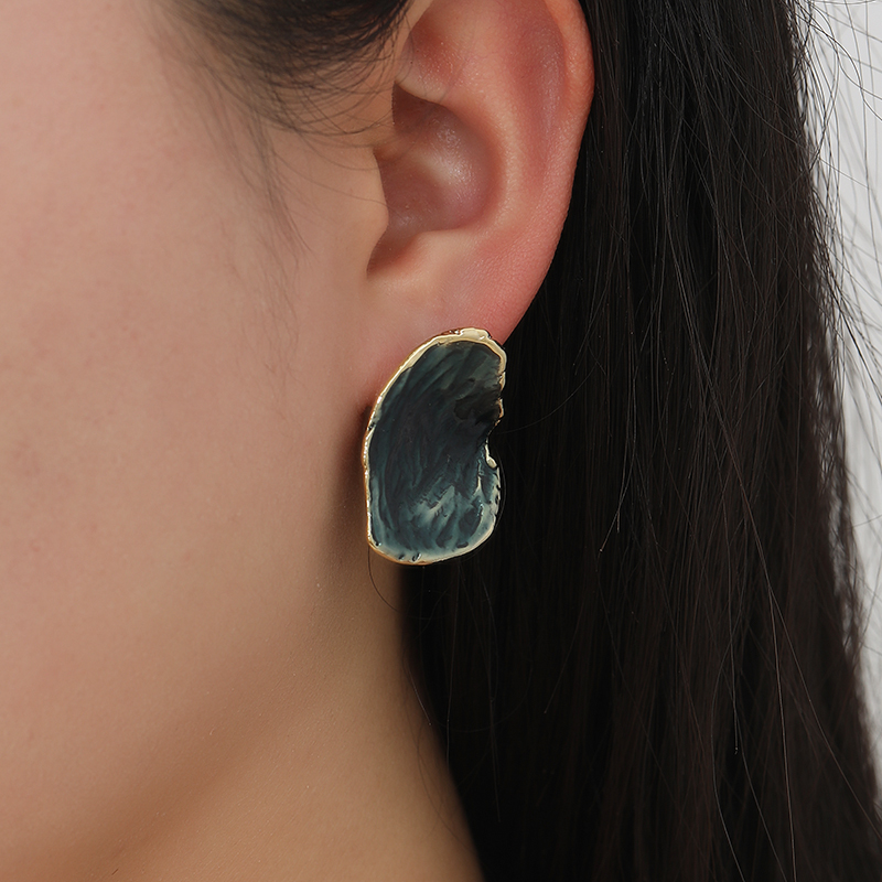 Korean-style fashionable, exquisite, simple and elegant, misty blue thin-coated process earrings, stud earrings, butterfly feathers Specification image