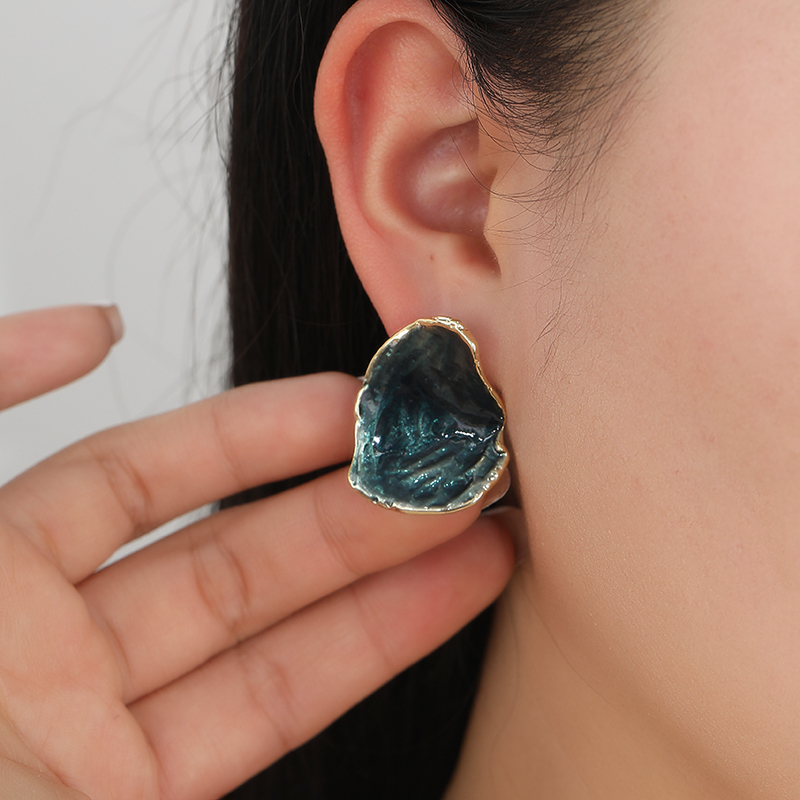 Korean-style fashionable, exquisite, simple and elegant, misty blue thin-coated process earrings, stud earrings, butterfly feathers Application Scenario