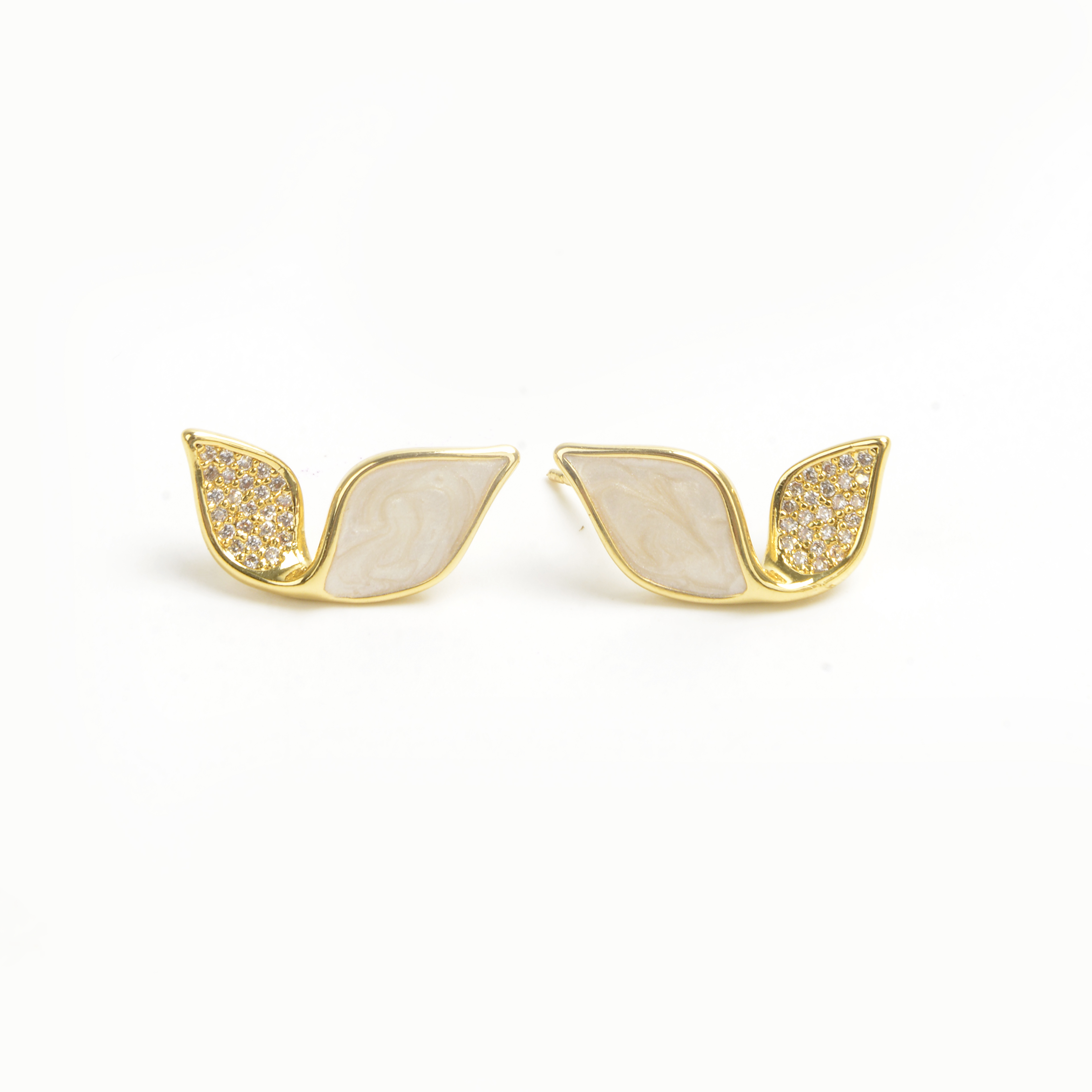 2022 New stylish stud earrings with diamond gold Item Picture