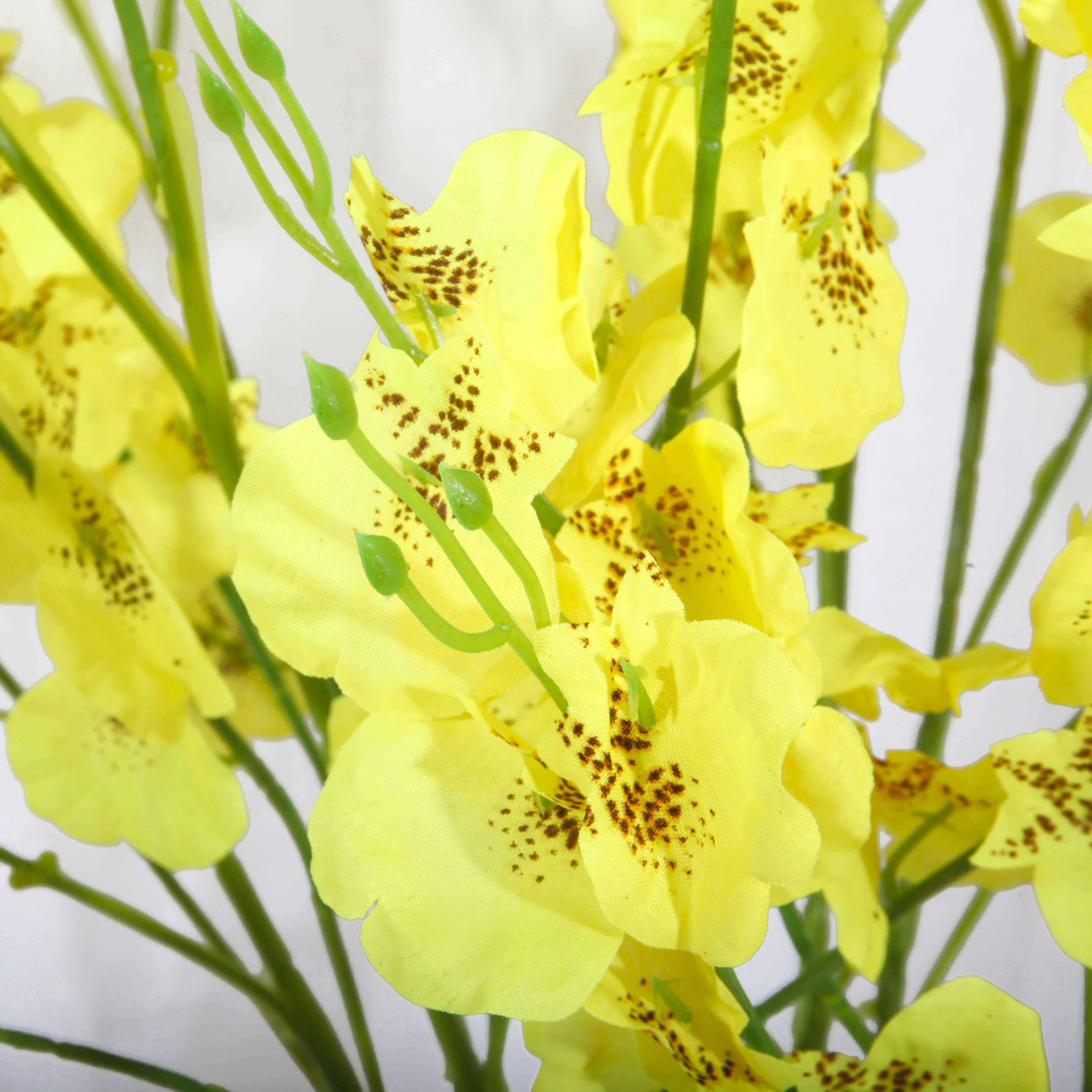 Artificial dancing orchid, yellow artificial flower, oncidium orchid, Phalaenopsis flower bouquet, home decoration, artificial flower wholesale Application Scenario