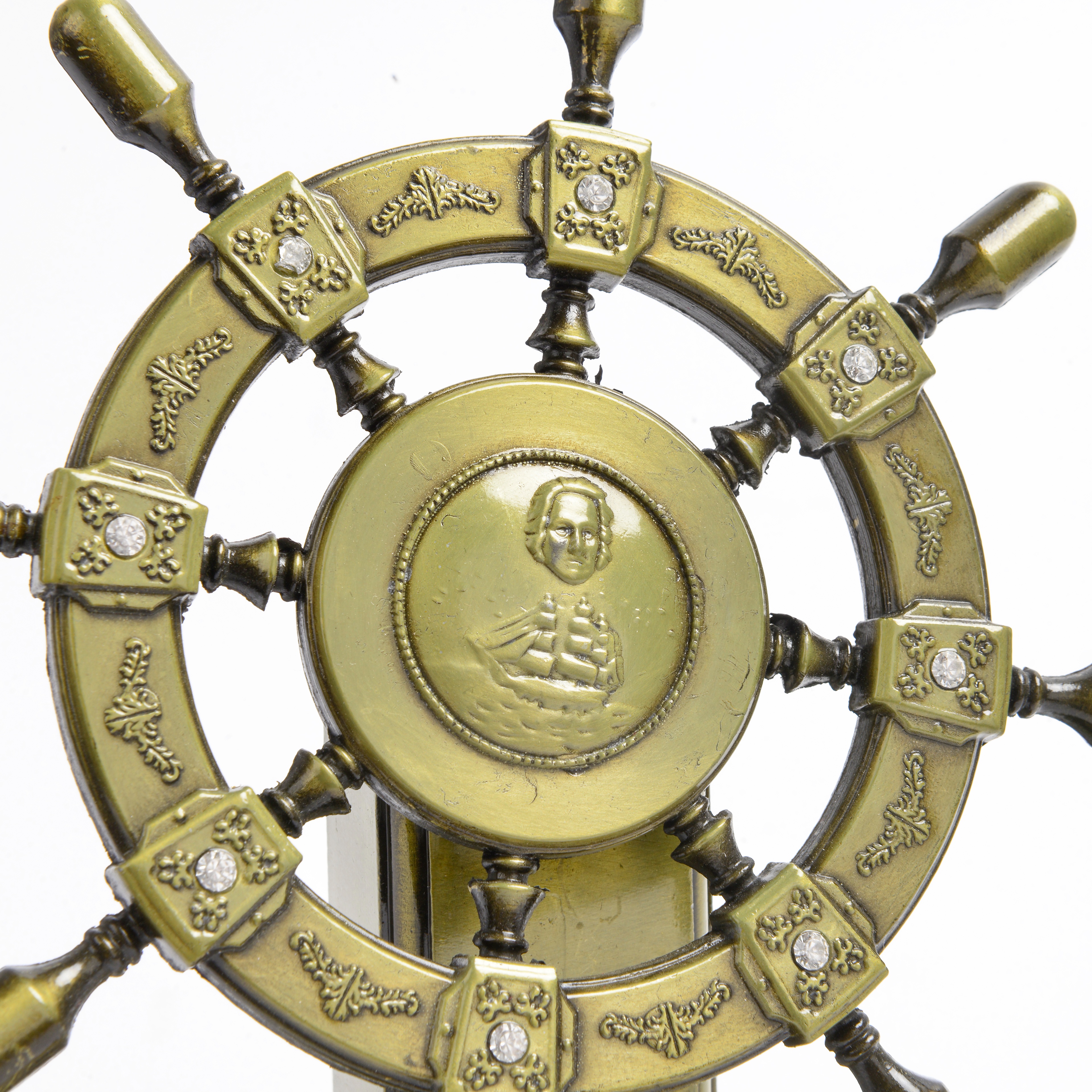 Metal rudder ornaments, helmsman rudders, nautical home handicrafts, office handicrafts, office ornaments, and opening gifts Specification image
