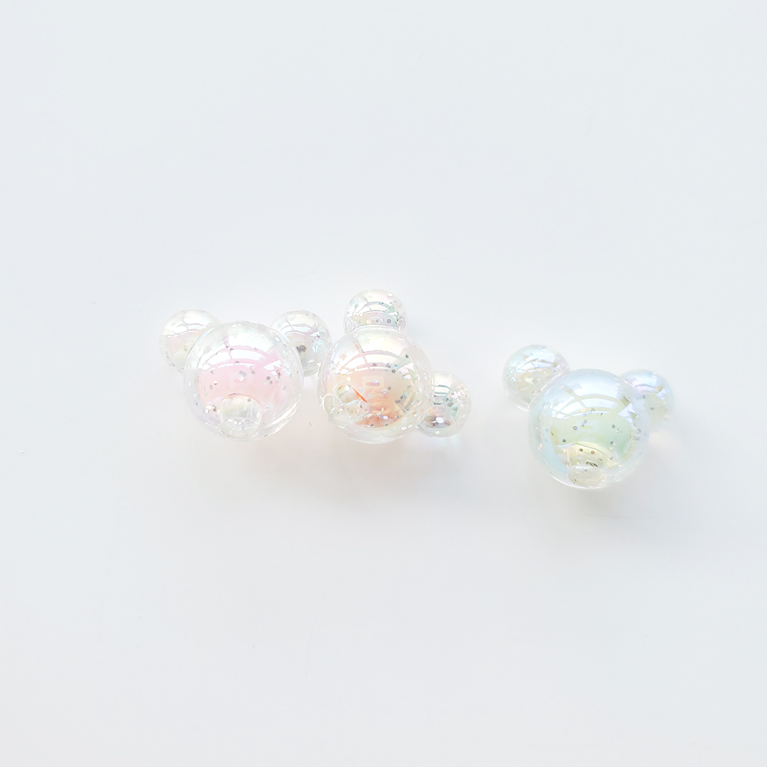 Chen Ming's acrylic dynamic two-color seven-color Mickey Mouse head straight hole beads and loose beads DIY children's hair accessory Application Scenario