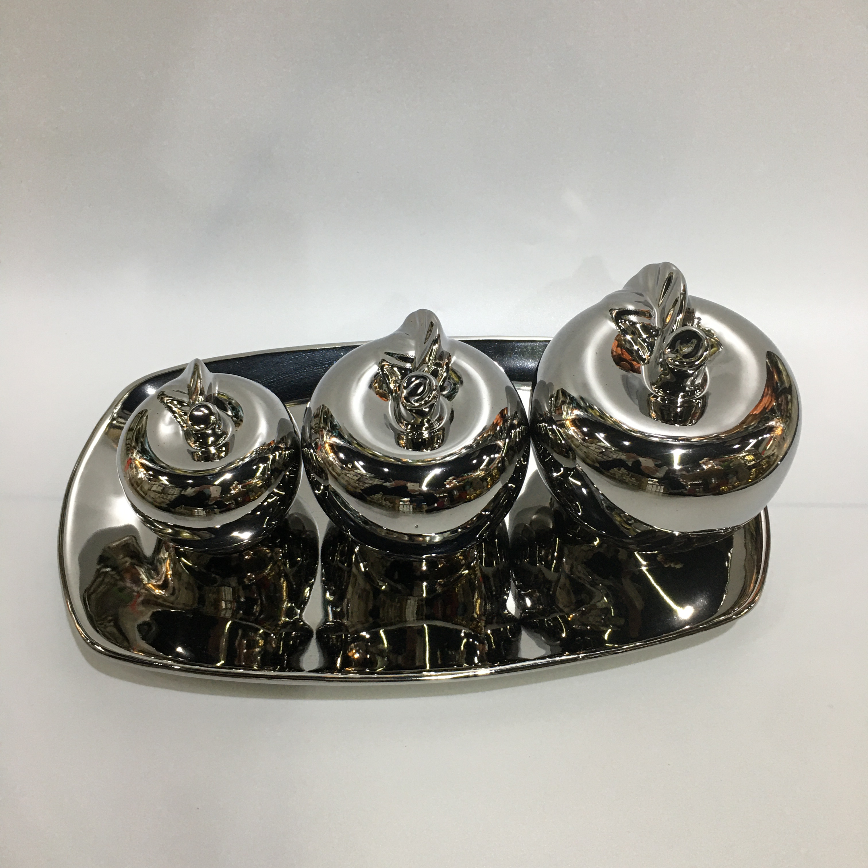 2025chinagoods Ceramic Handicrafts Hotel and Home Four-Piece Set, Pure silver Apple Ornament, Modern and Simple Office Creative Ornament, Decorative Wine cabinet and TV Cabinet ornament details Picture