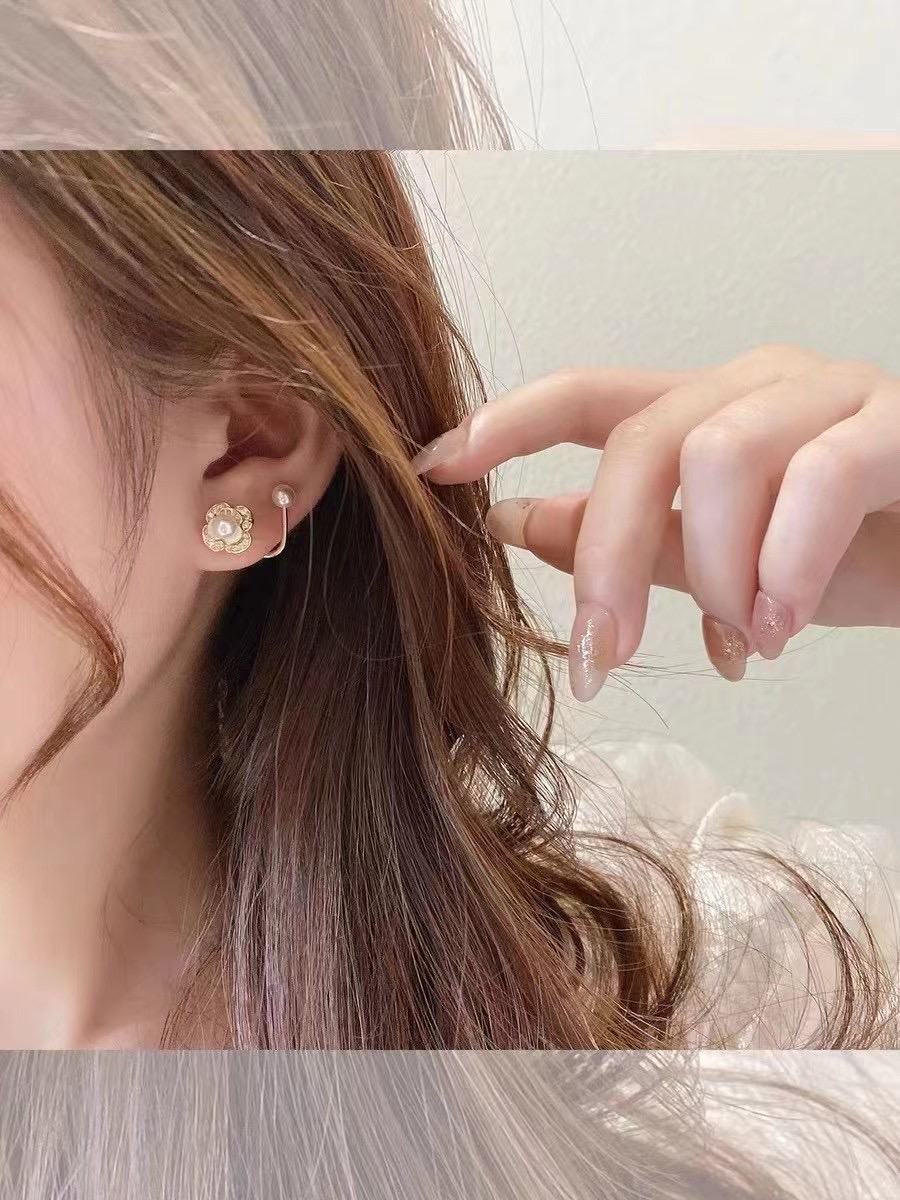 Super Fairy Bow earrings, 2021 new trendy pearl stud earrings, Korean style fashion Internet celebrity 925 silver needle earrings for women Specification image