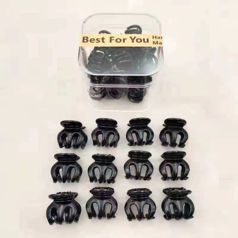 New black glossy scratch-off clip for winter 2022