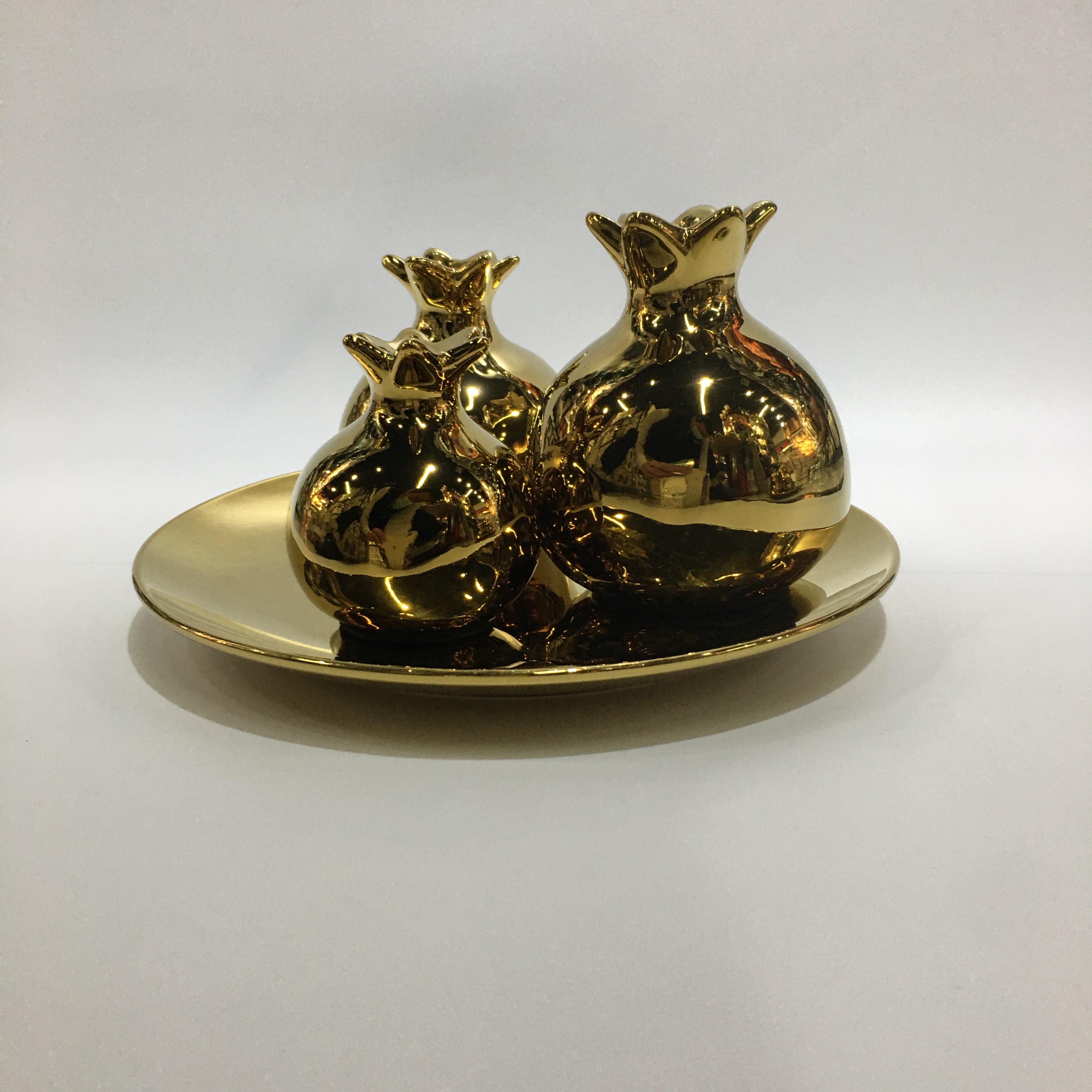 2025chinagoods Ceramic Handicrafts Hotel and Home Four-Piece Set, Golden Pomegranate Ornaments, Modern and simple Office Creative Ornaments, Wine cabinet and TV Cabinet Ornaments, Bestsellers