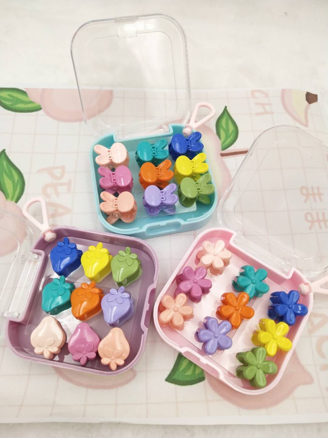 2022 Winter new Color square box claw clamp details Picture