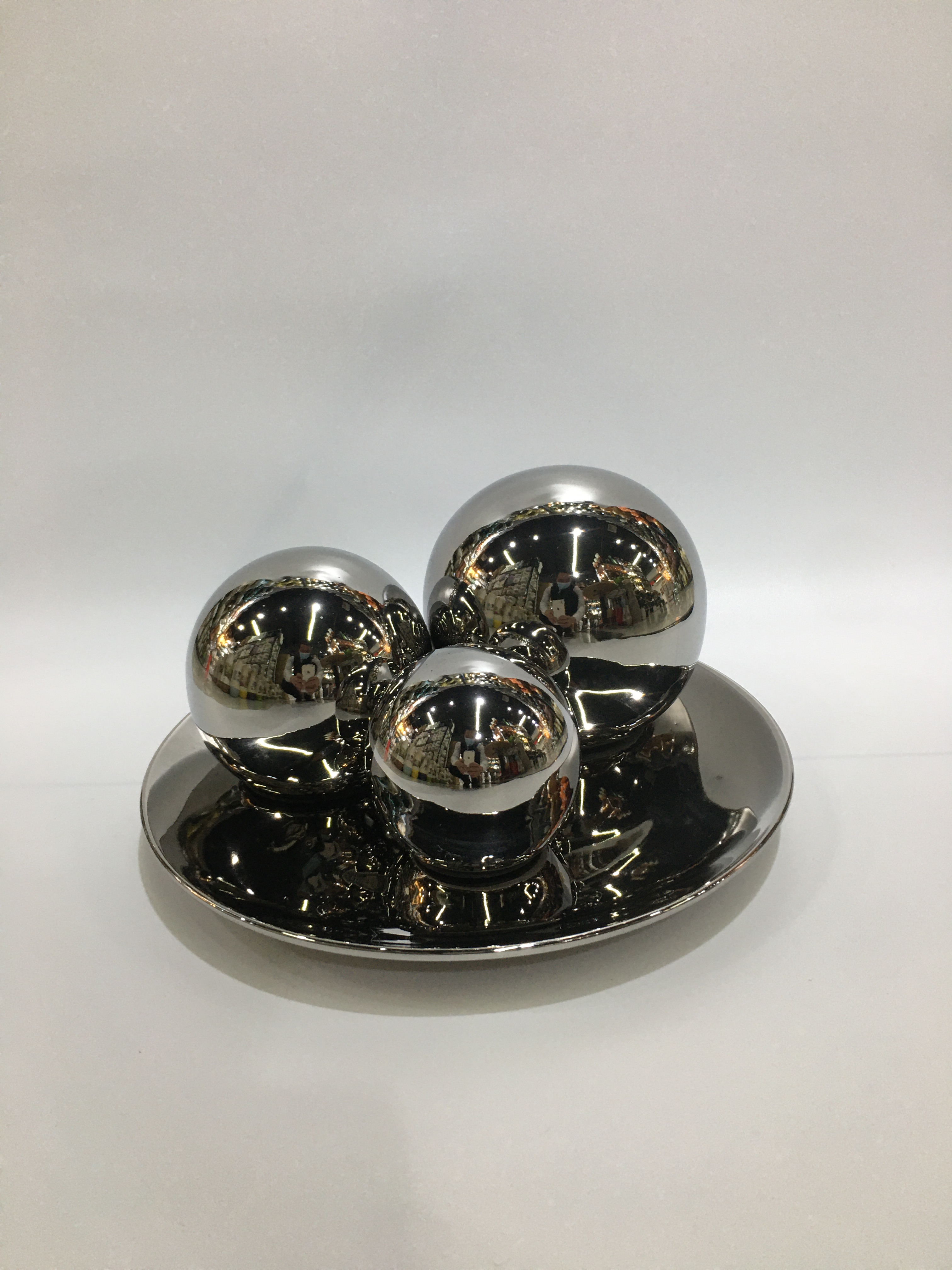 "2025chinagoods Ceramic Handicrafts Hotel and Home Four-piece Set, Pure Silver Ornaments, Modern and simple Office Creative Ornaments, Decorative entrance hall TV Cabinet Ornaments, Bestsellers. Item Picture