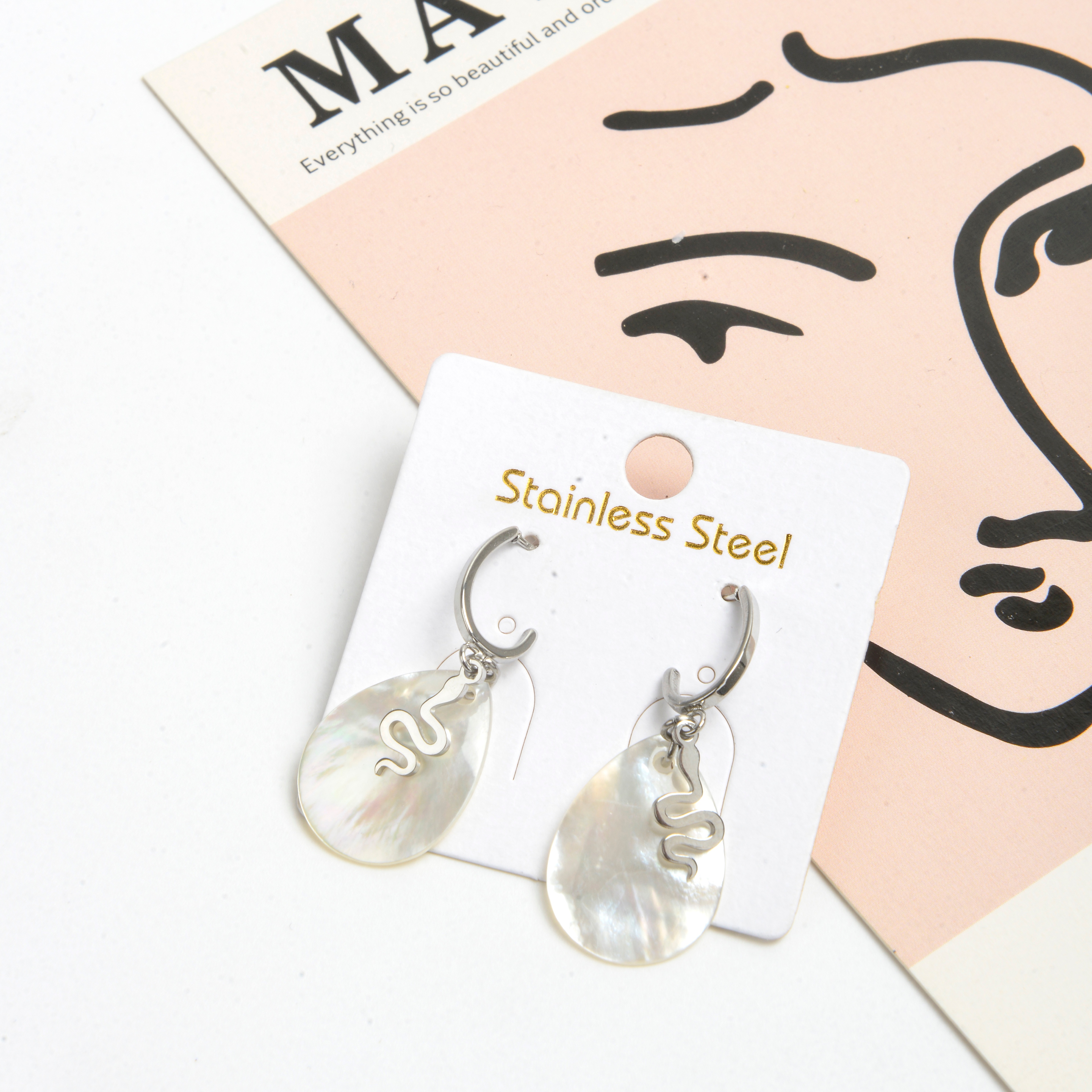 荣鑫韩版气质简约精致贝壳金色银色个性百搭耳环