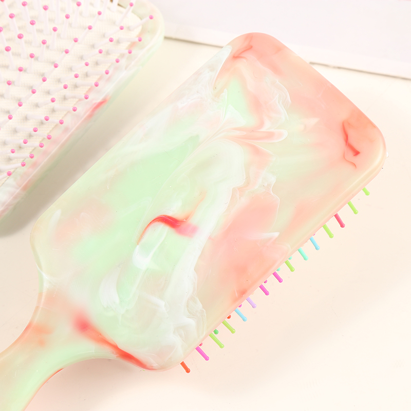 New fashionable Japanese and Korean popular beauty comb, hair comb, airbag comb, massage comb, candy-colored straight handle square board comb, two-color gradient 10 Application Scenario