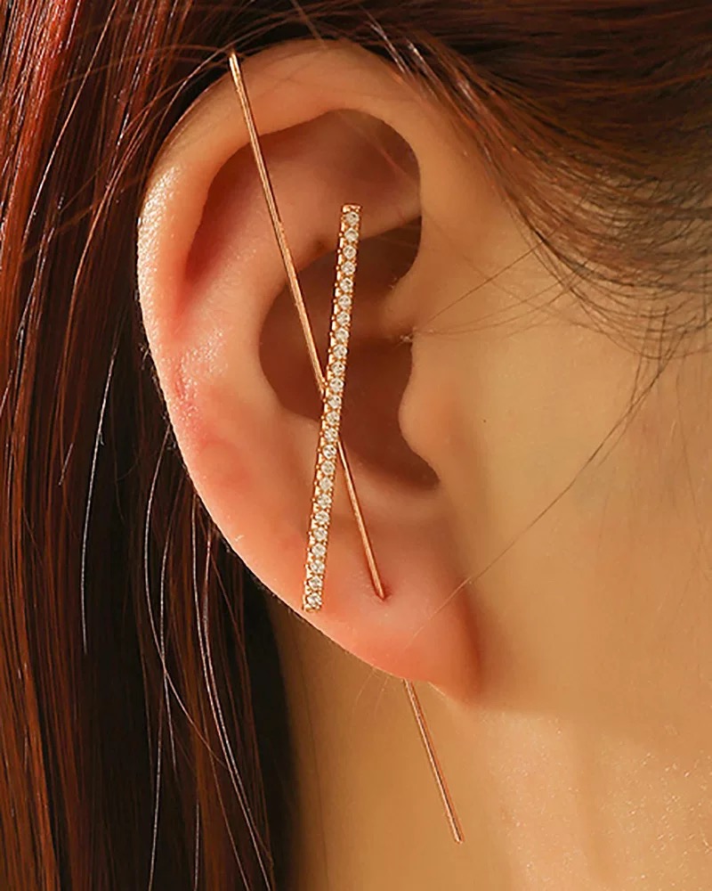 High-end geometric diamond-shaped earrings with full diamonds, 2020 new trend 925 silver needle, Korean style, simple and trendy earrings Application Scenario