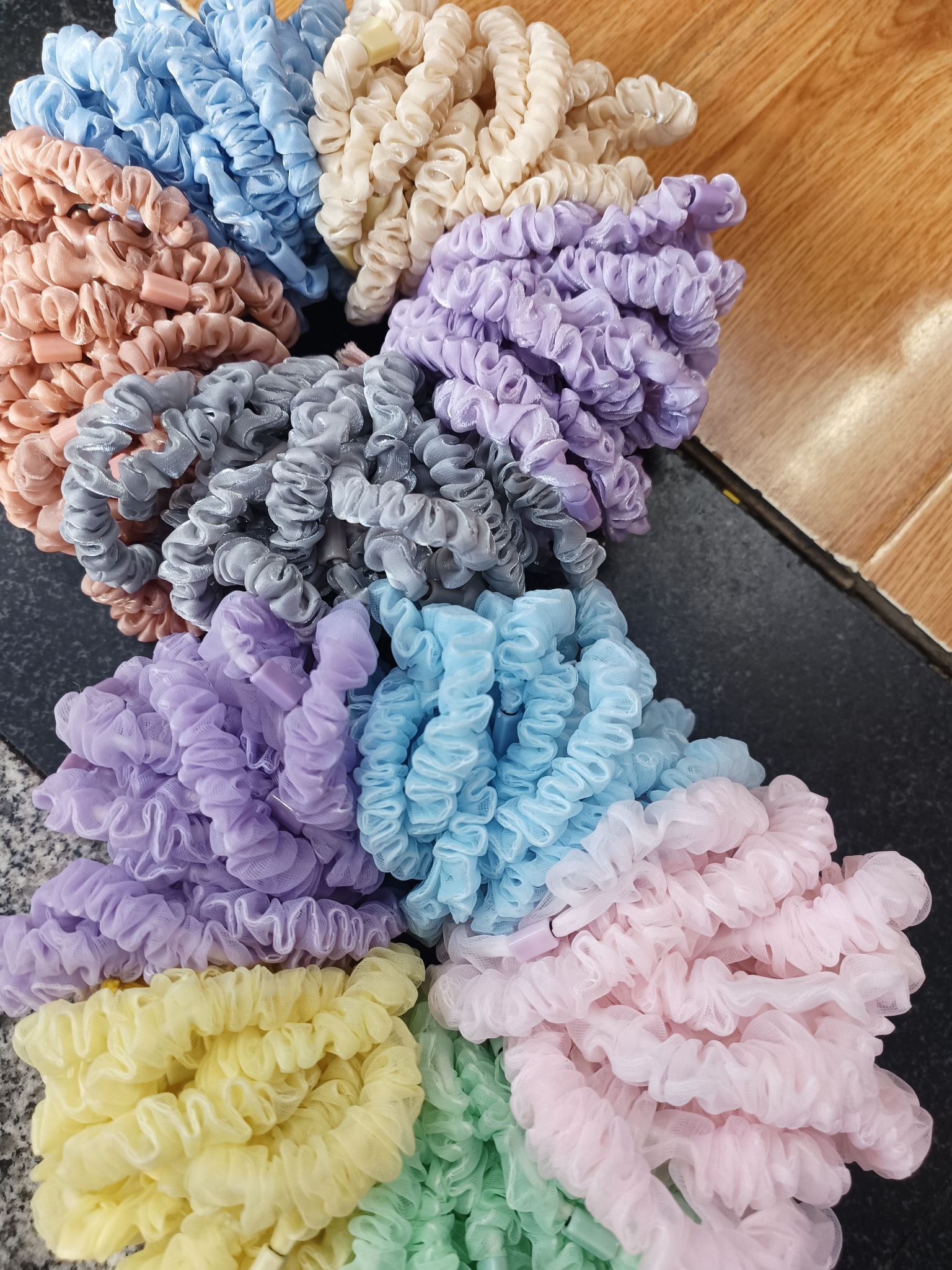 小猪肠皮筋/仿韩小肠圈白底实物图