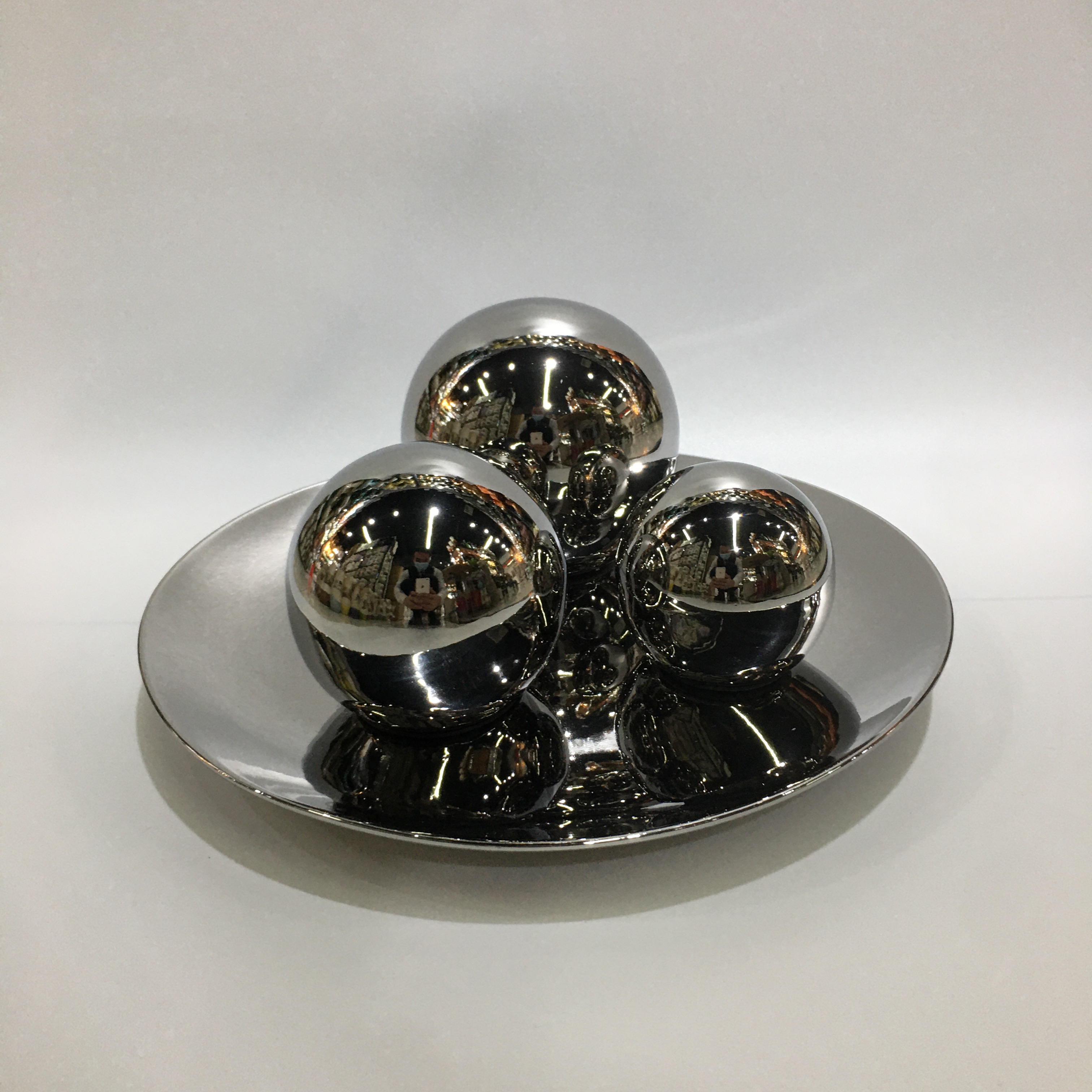 "2025chinagoods Ceramic Handicrafts Hotel and Home Four-piece Set, Pure Silver Ornaments, Modern and simple Office Creative Ornaments, Decorative entrance hall TV Cabinet Ornaments, Bestsellers. Specification image