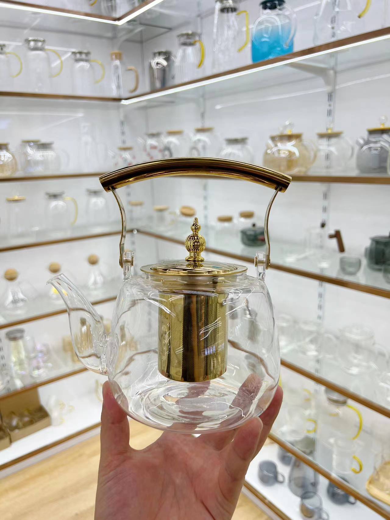 高硼硅玻璃，/耐高温水壶茶/耐高温泡茶壶白底实物图