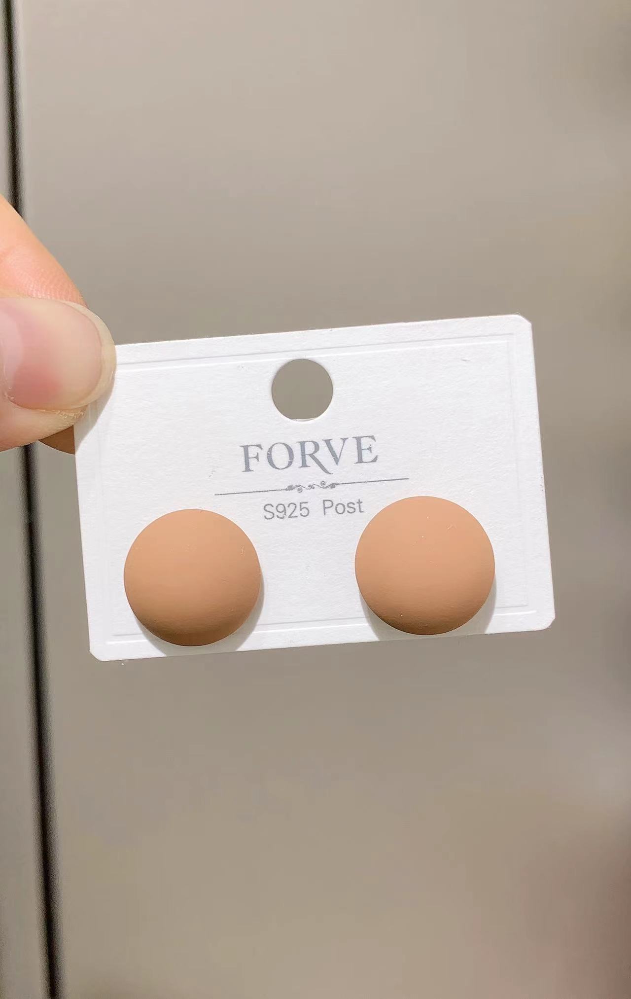 简约轻奢时尚  韩国东大门 网络爆款 圆形咖色喷漆耳钉FORVE123