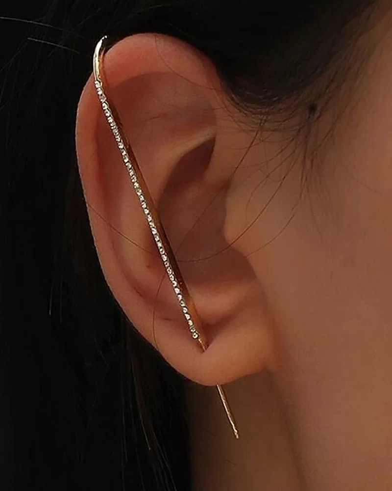 High-end tassel gourd-shaped earrings, women's long chain earrings, Japanese and Korean internet-famous fashionable and individual cat's eye stone earrings Application Scenario