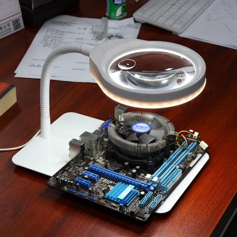 Desktop magnifying glass with light PD-032C optical white glass 10x 127mm adjustable LED ring light Application Scenario