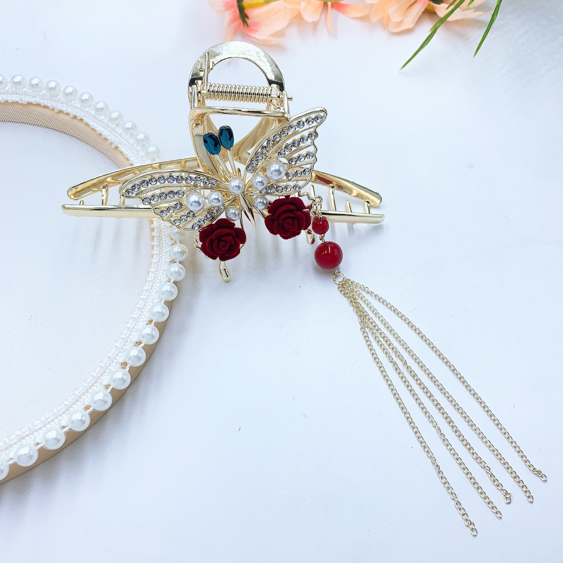 A large collection of popular flocked rose butterfly tassels, a beautiful and romantic Korean-style accessory Specification image
