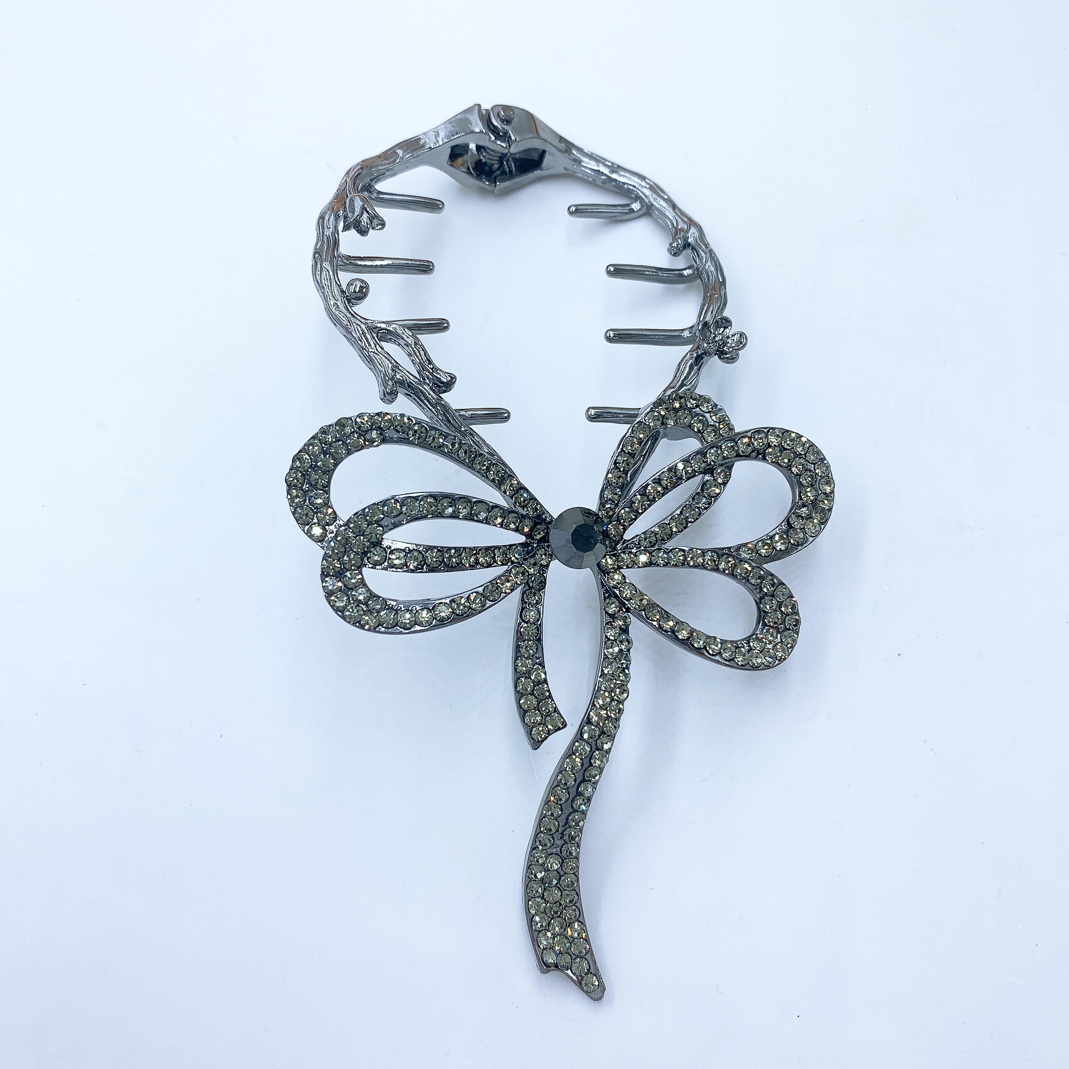 The popular bow-shaped bun hairstyle is a beautiful and romantic Korean-style accessory Application Scenario