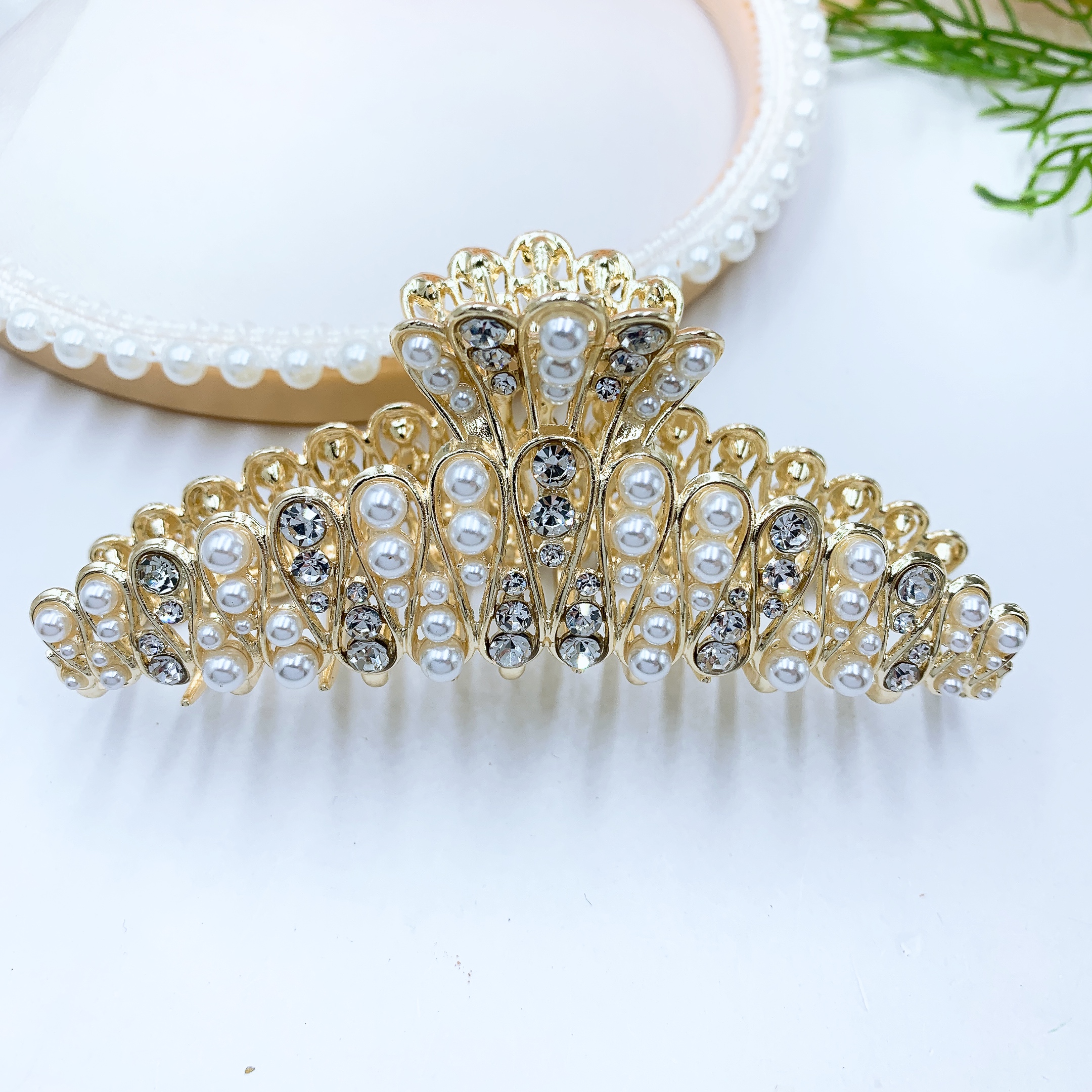 "Capture the charm of Internet celebrities with beautiful and romantic Han Xu accessories. Specification image