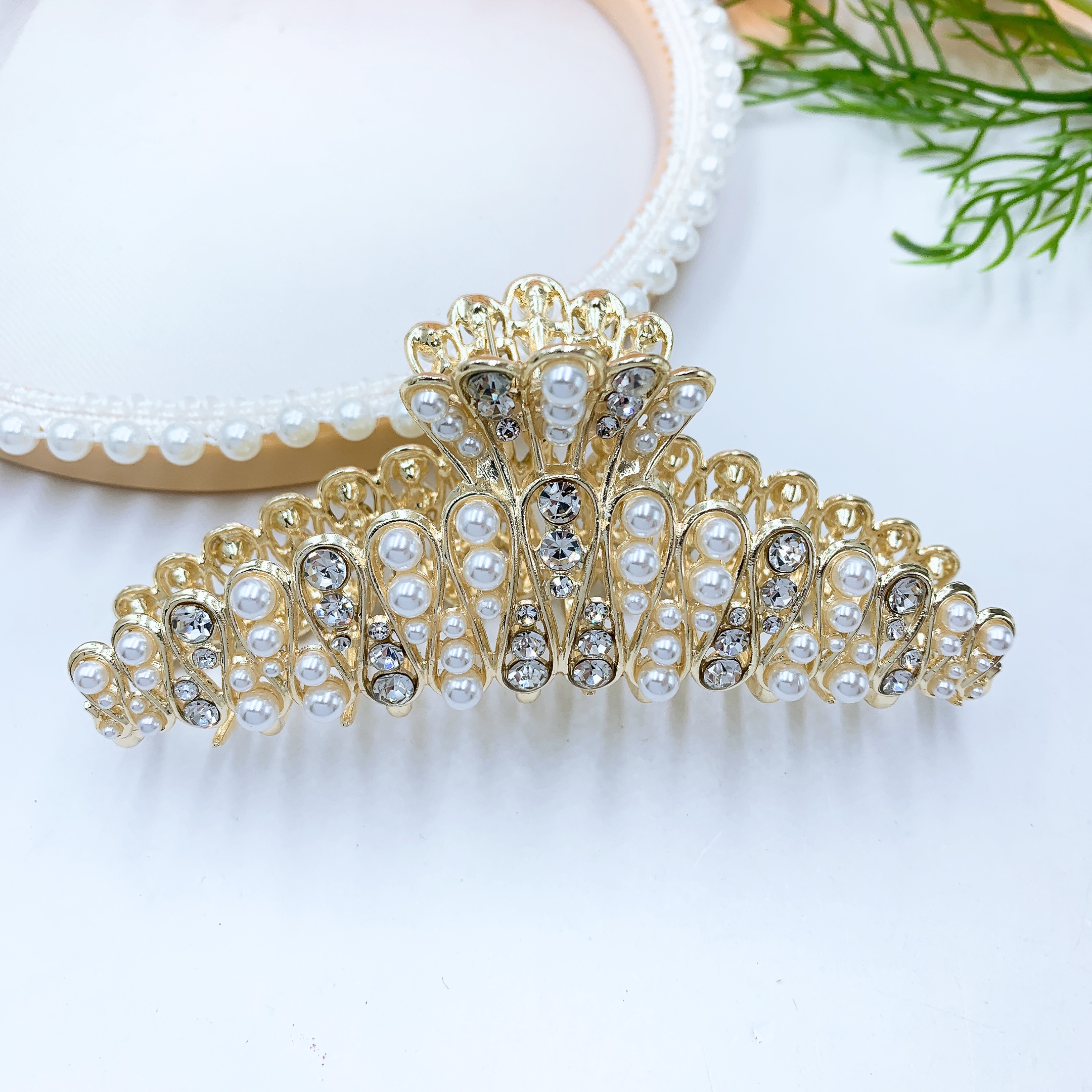 "Capture the charm of Internet celebrities with beautiful and romantic Han Xu accessories. Application Scenario