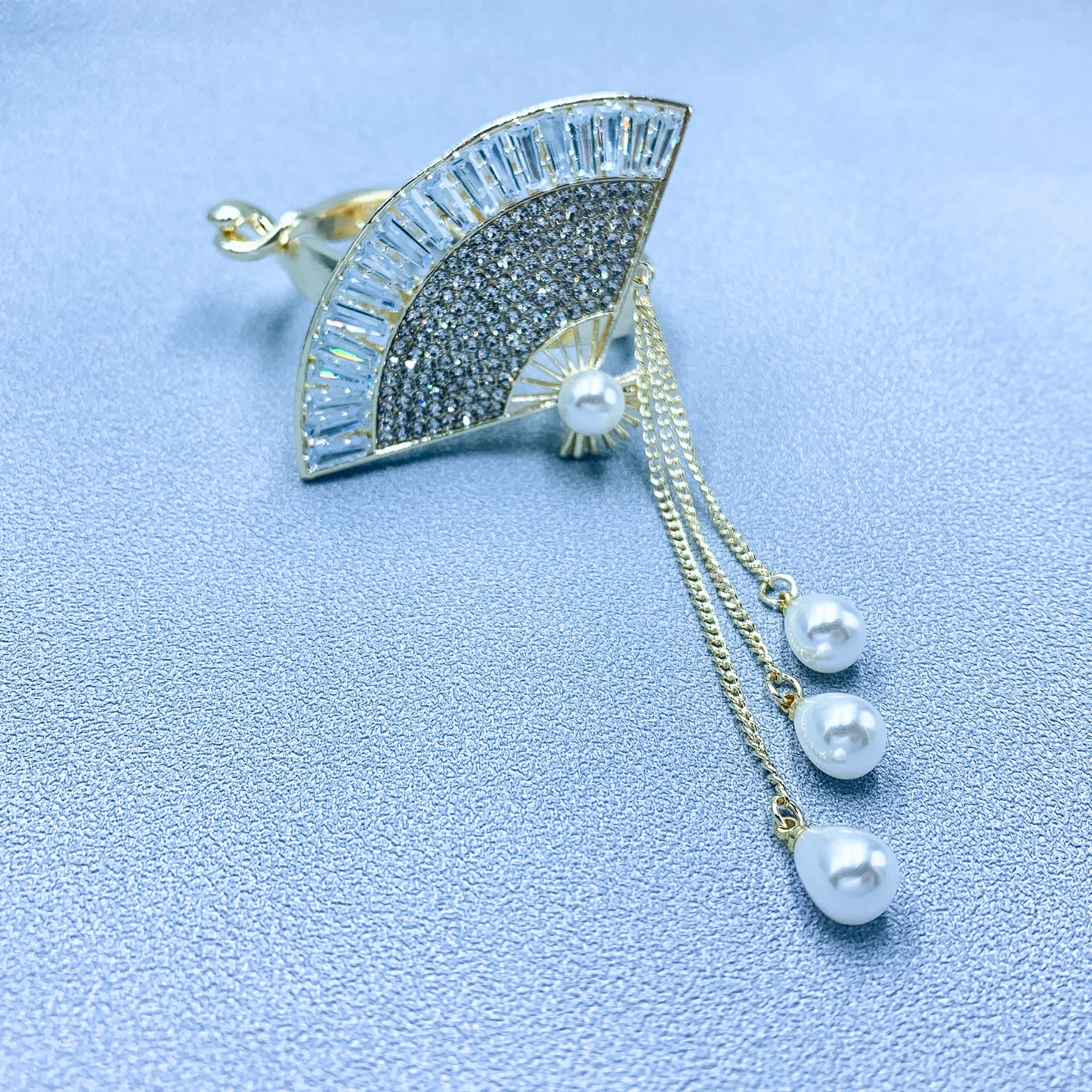 The popular zircon fan-shaped bun is a beautiful and romantic Han Xu accessory details Picture