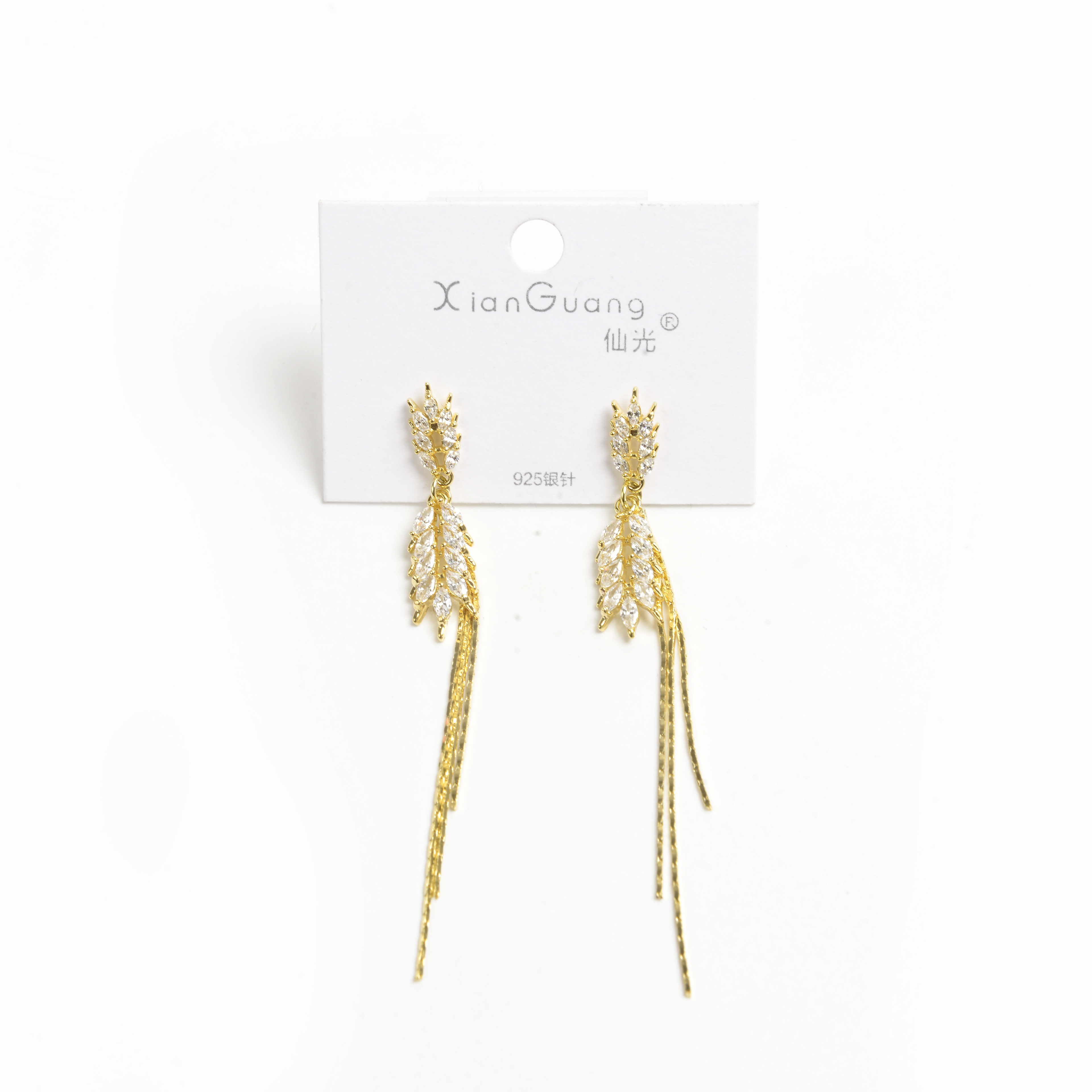 New earrings: Niche design, high-end feel, popular earrings for women, anti-allergy 925 silver needle wheat ear diamond earrings