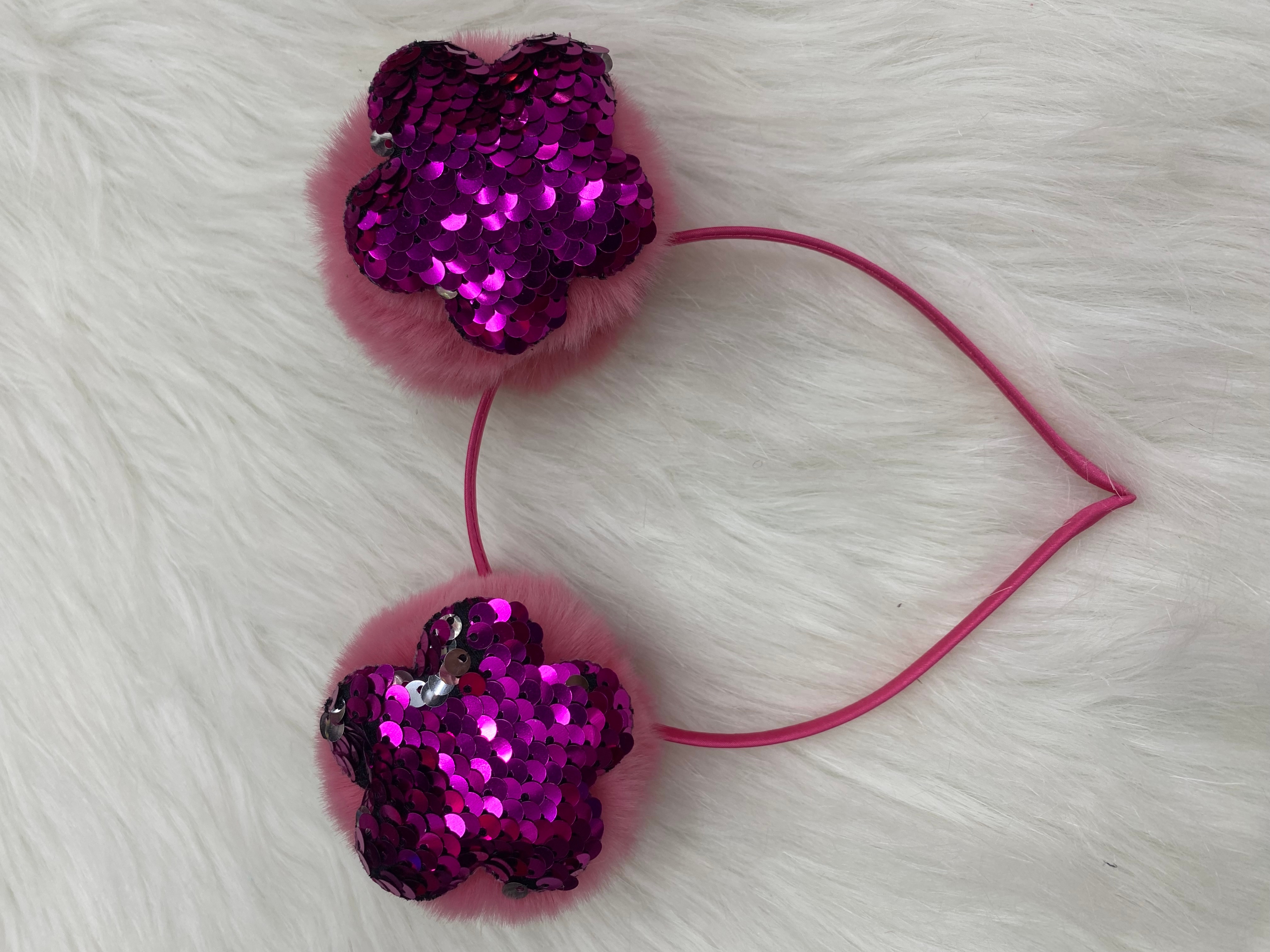 Red. Plum red pom-pom with sequined plum blossom headband, fashionable and versatile, trendy ladies' hair accessory, popular headwear, Melida accessories Item Picture