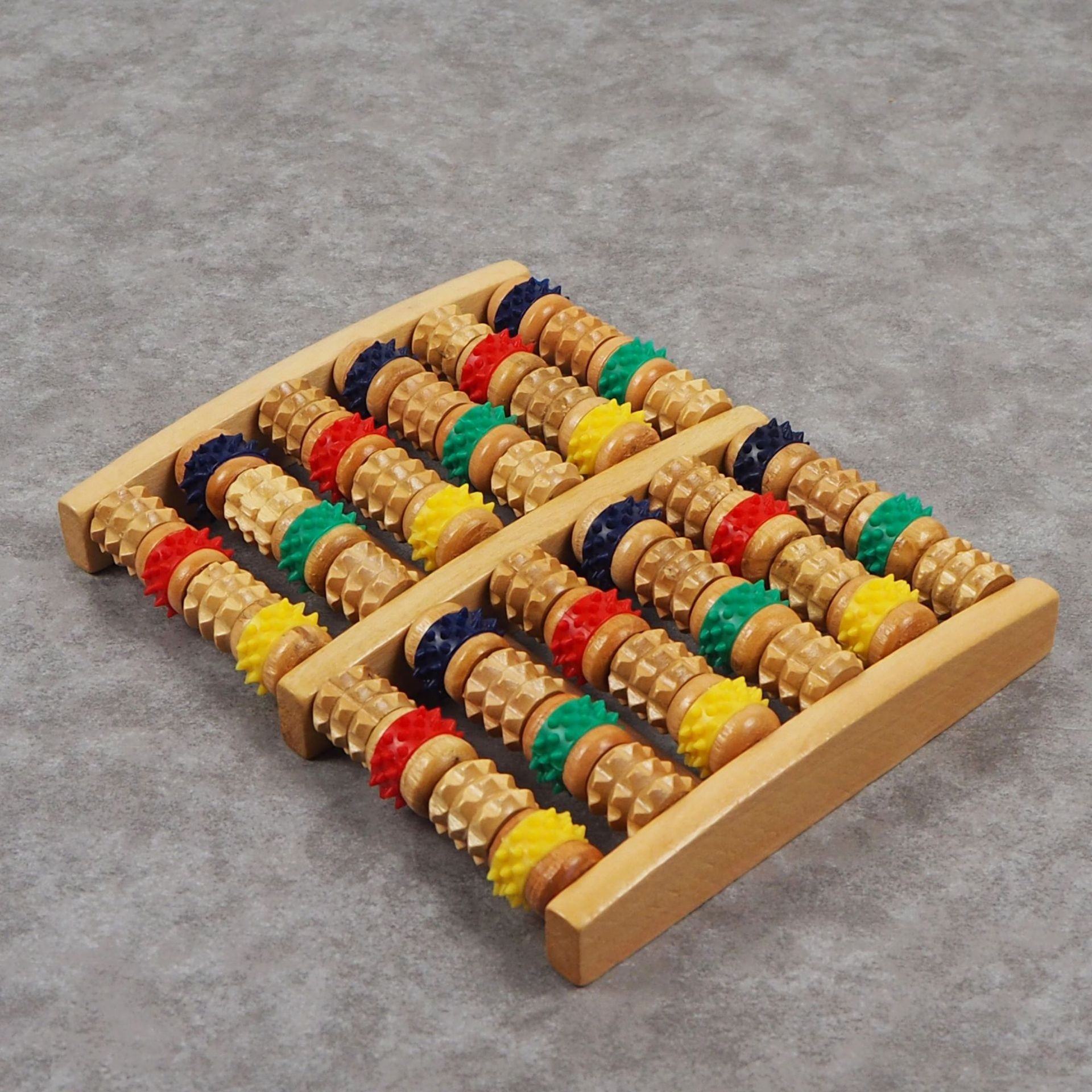 厂家直销 木制足底按摩轮 脚底按摩器 足底滚轮按摩器 彩六排