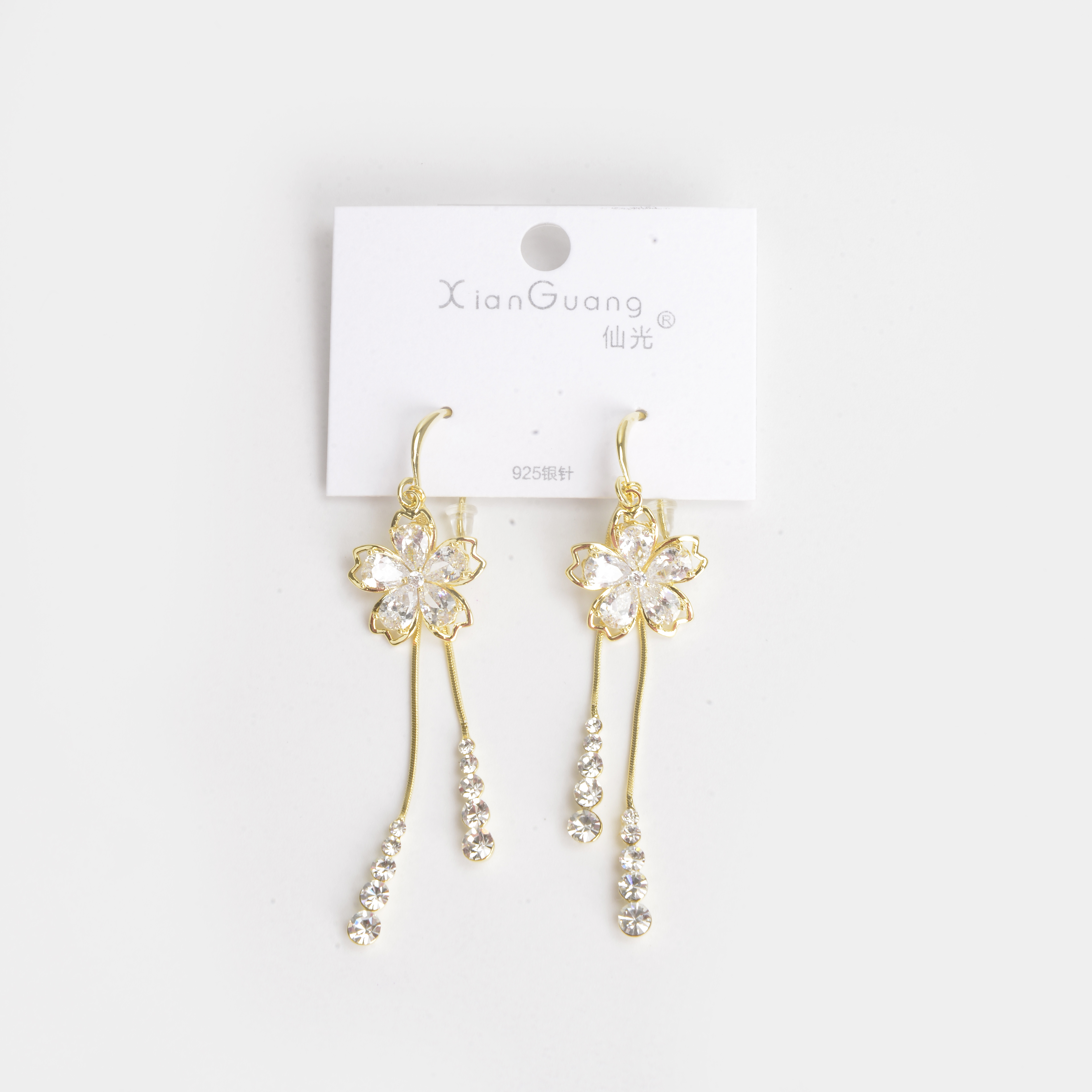 新品耳环小众设计高级感网红耳饰女防过敏925银针花朵带钻耳环详情2