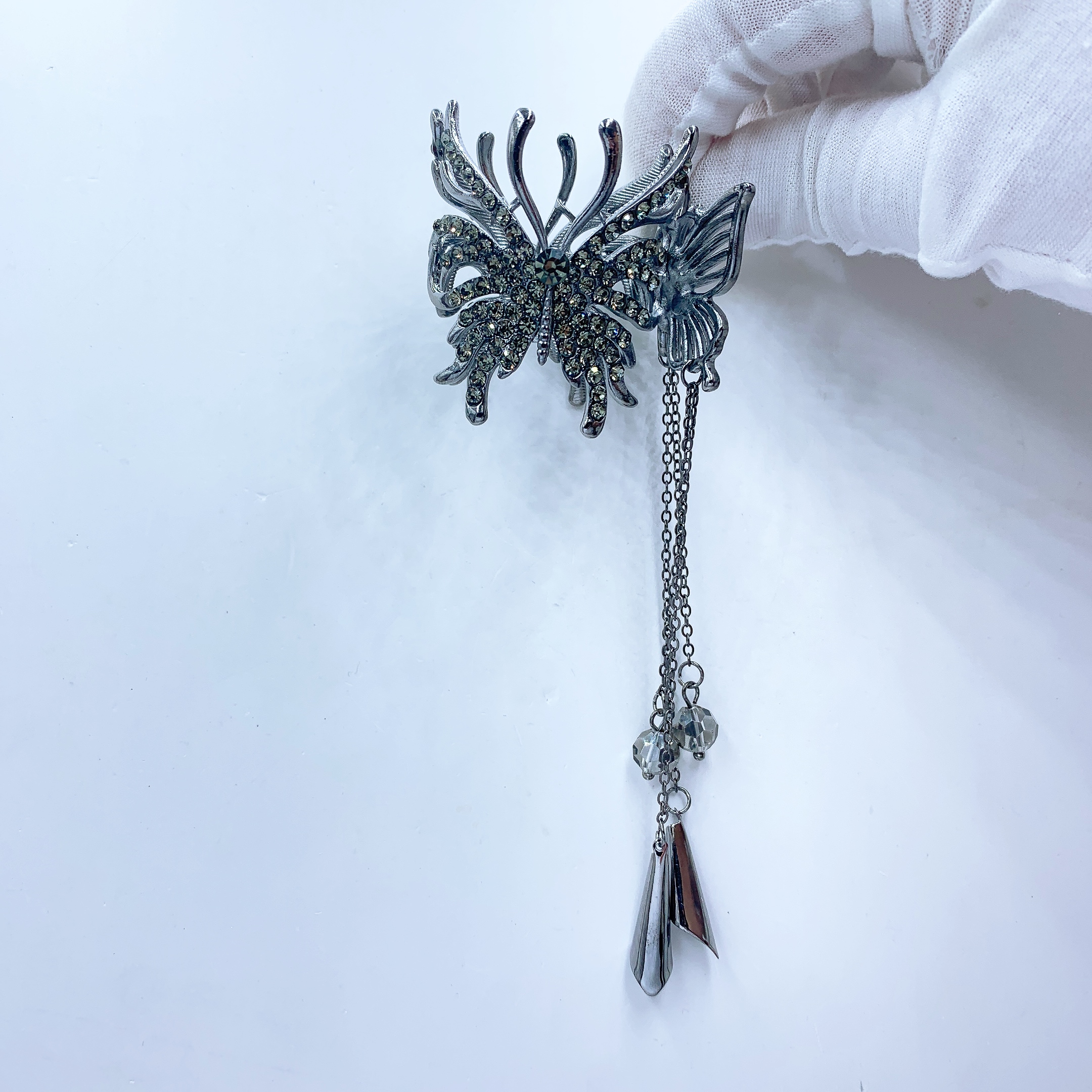 The popular tassel butterfly high ponytail grab clip is a beautiful and romantic Korean-style accessory Specification image