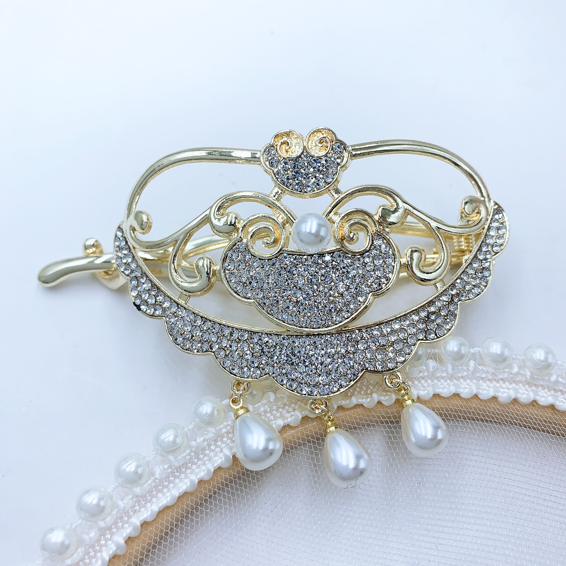 The popular safety lock twist clip is a beautiful and romantic Han Xu accessory details Picture