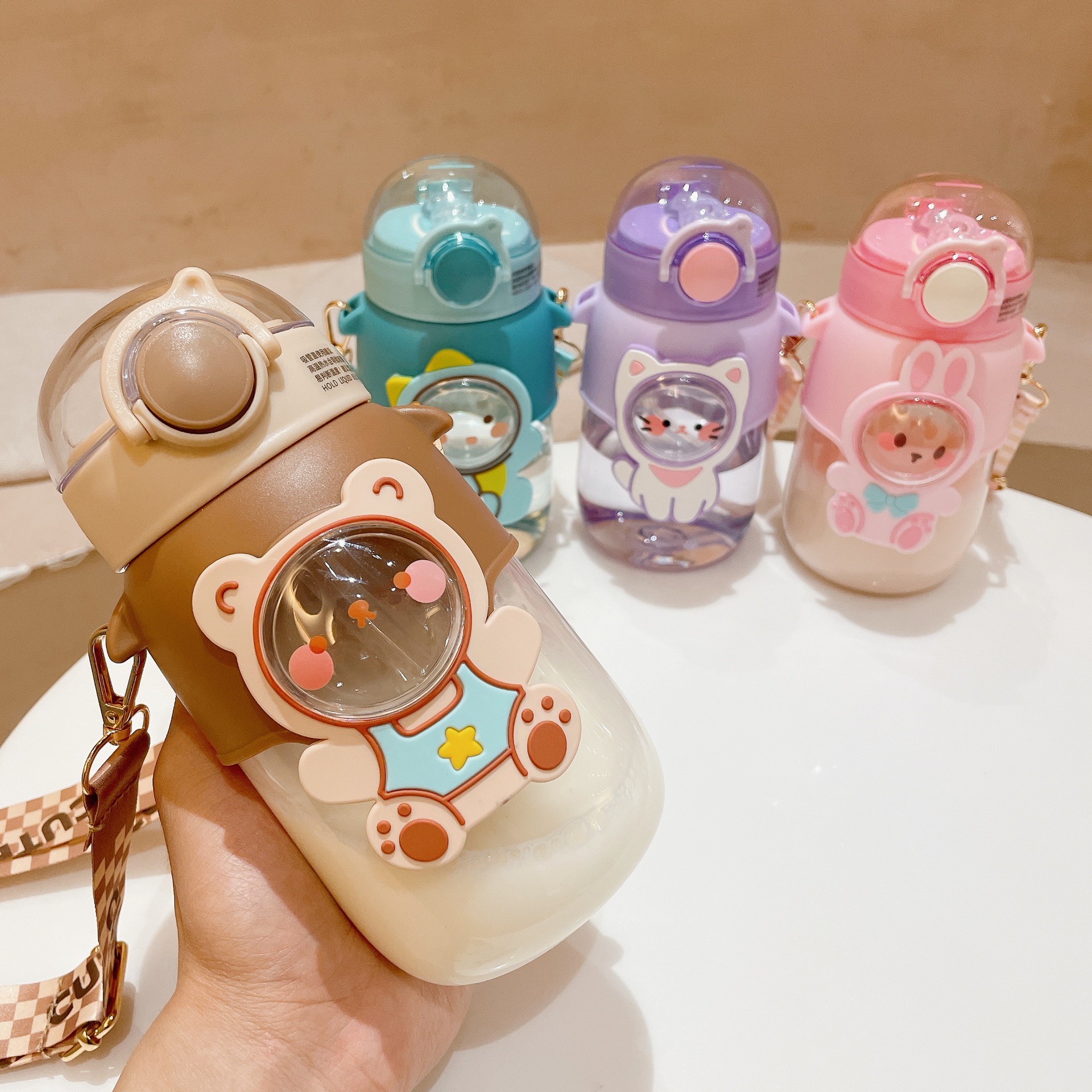 Creative doll children's straw cup details Picture