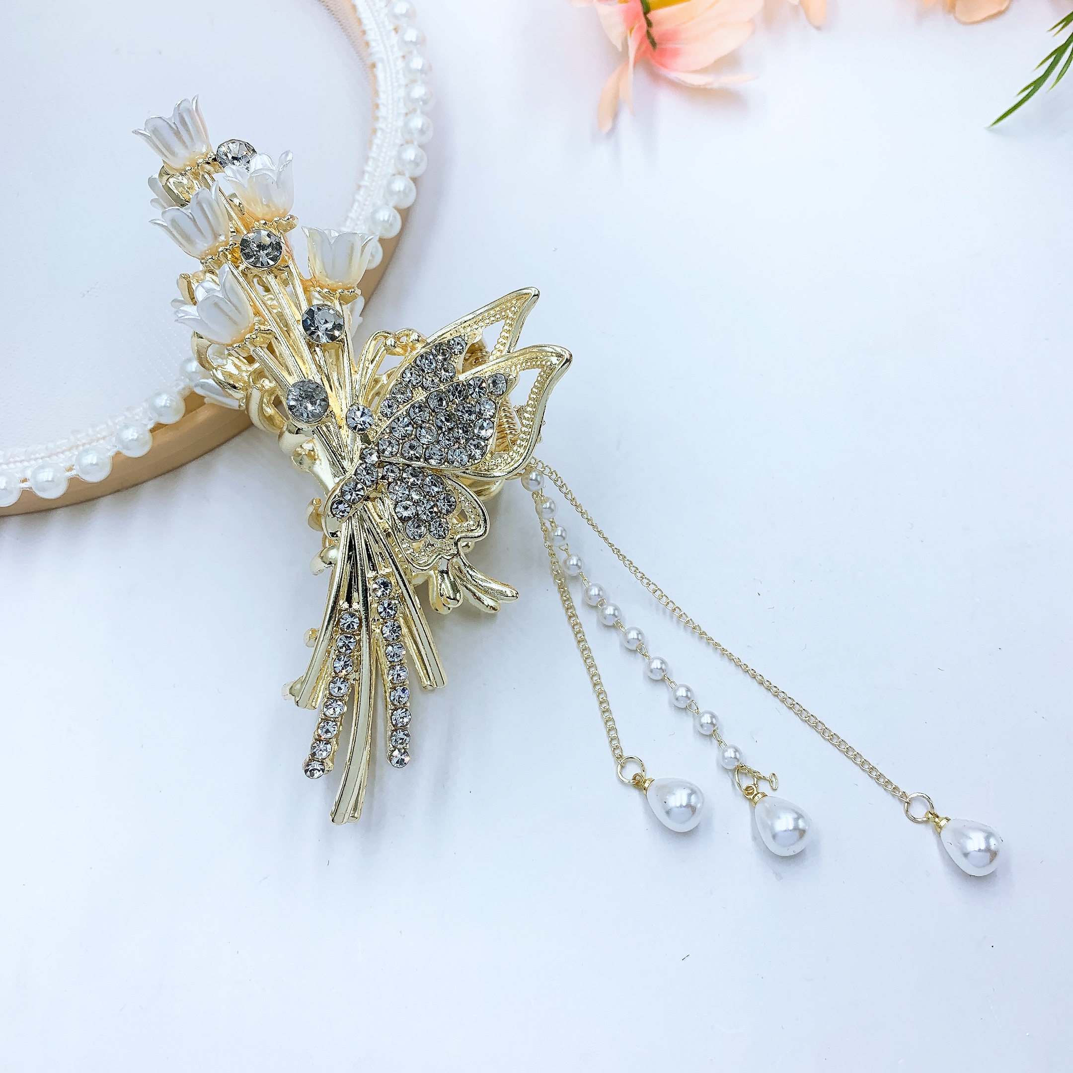 A big catch of the popular butterfly water diamond, a beautiful and romantic Korean-style accessory Specification image