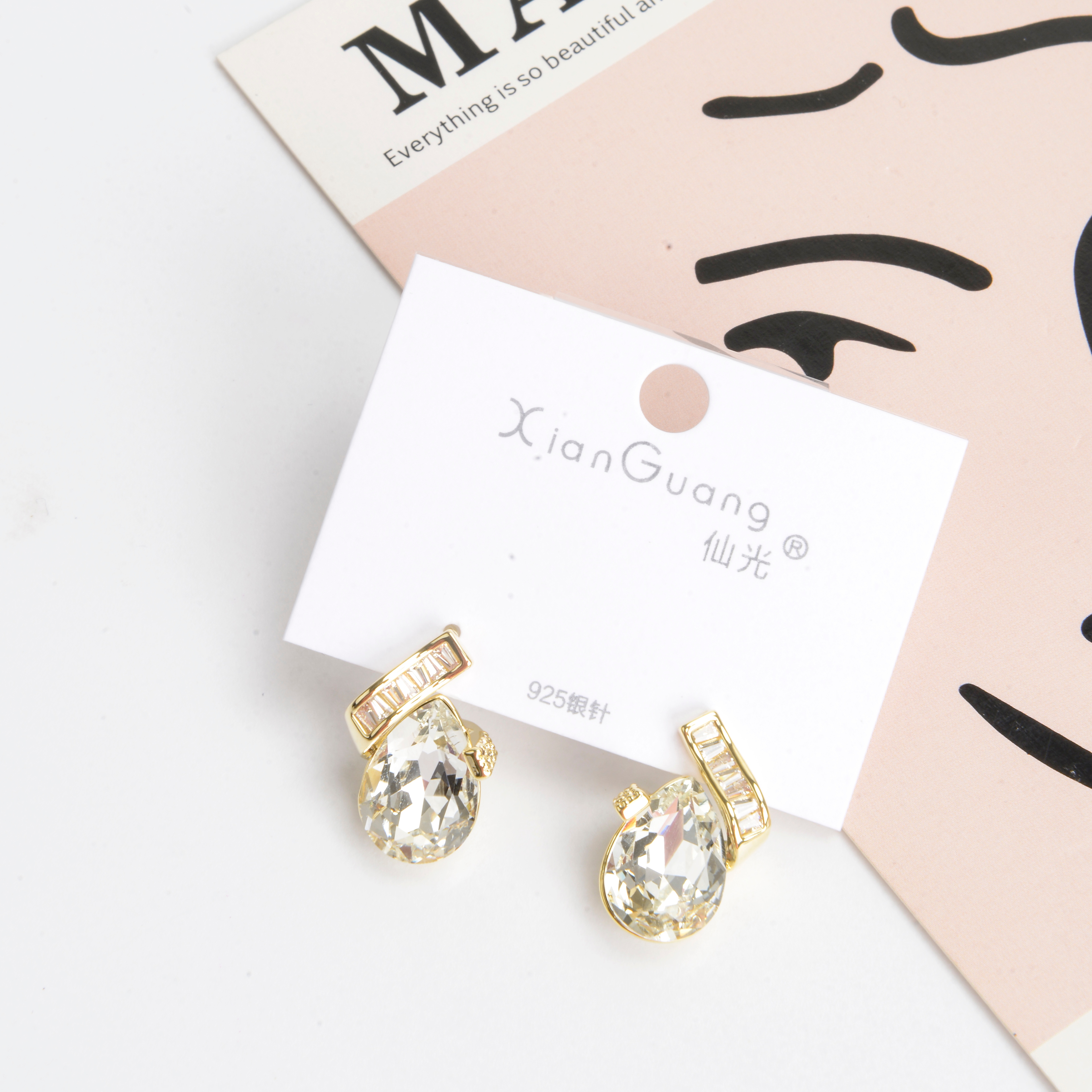 新品耳环小众设计高级感网红耳饰女防过敏925银针水滴形带钻耳环详情1