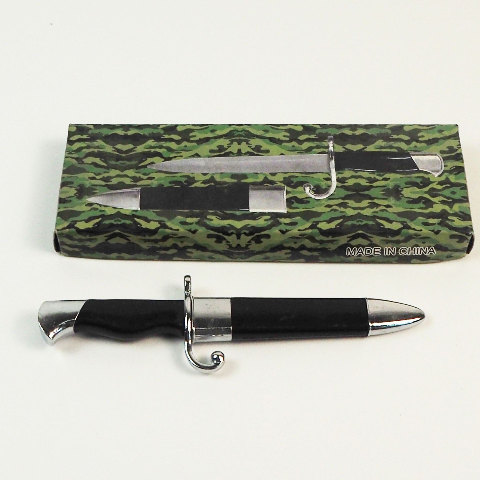 工艺刀剑细节图