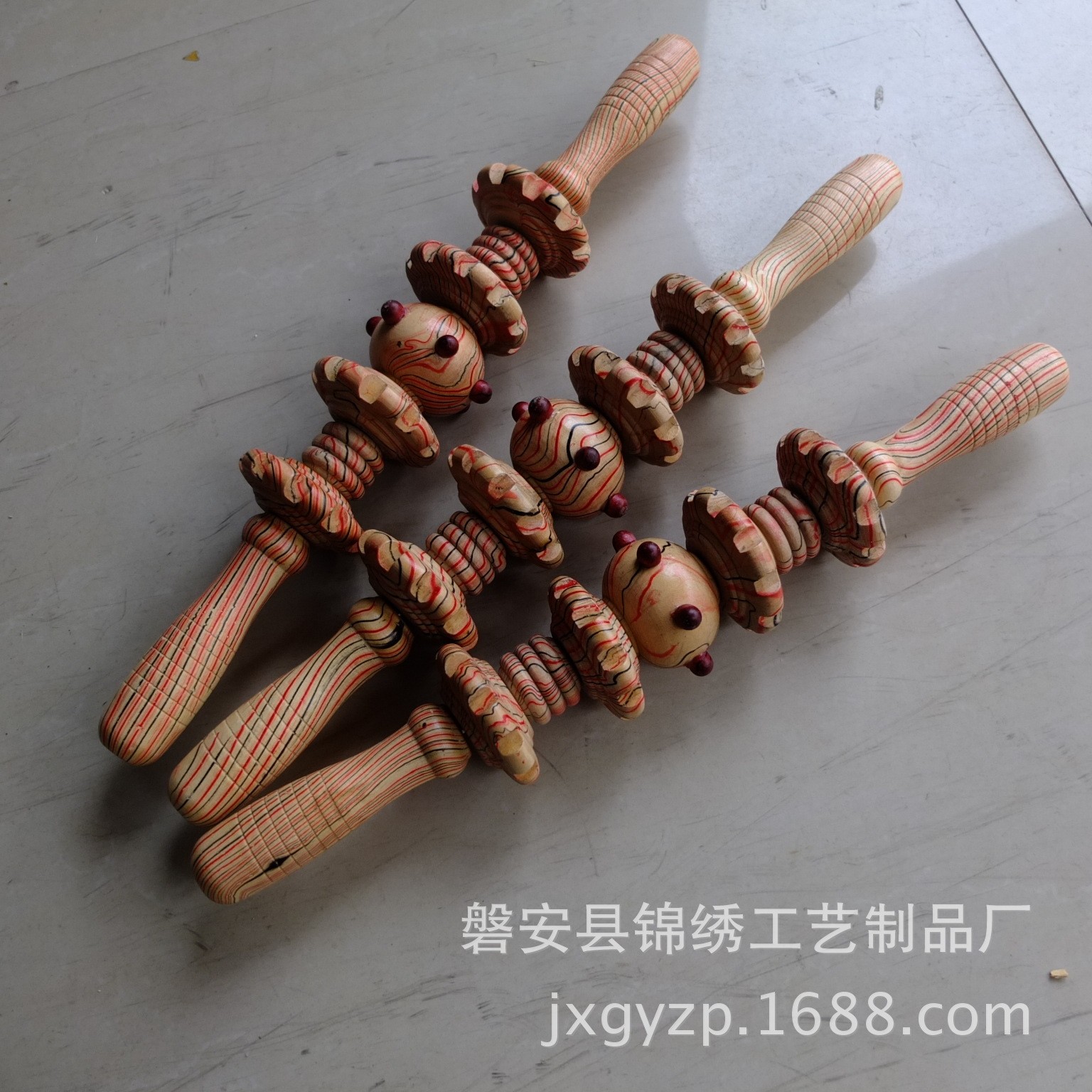 Factory direct sales of wooden roller massage sticks, wooden nine-wheel massage sticks, back and abdominal roller massage Application Scenario