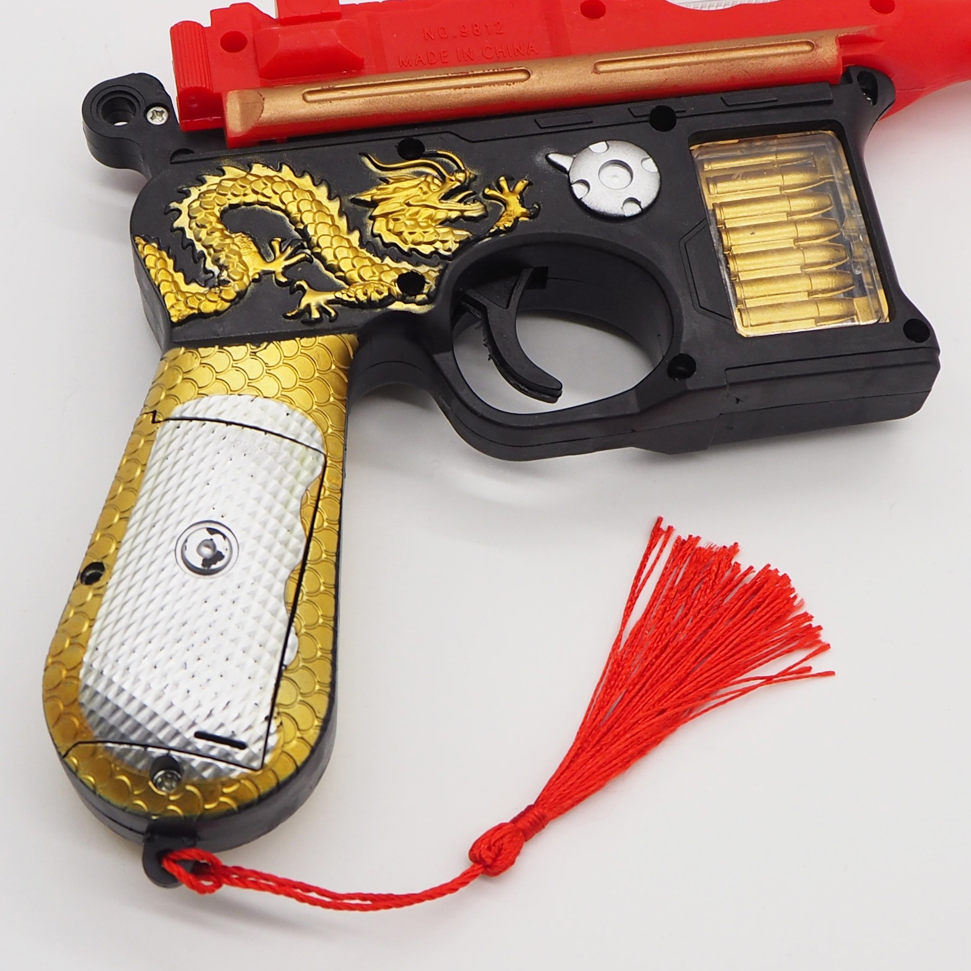 Wholesale of children's electric toy guns, sound and light engraving Golden Dragon flash music guns, nostalgic toys, Mauser Red Ah Jun guns Specification image
