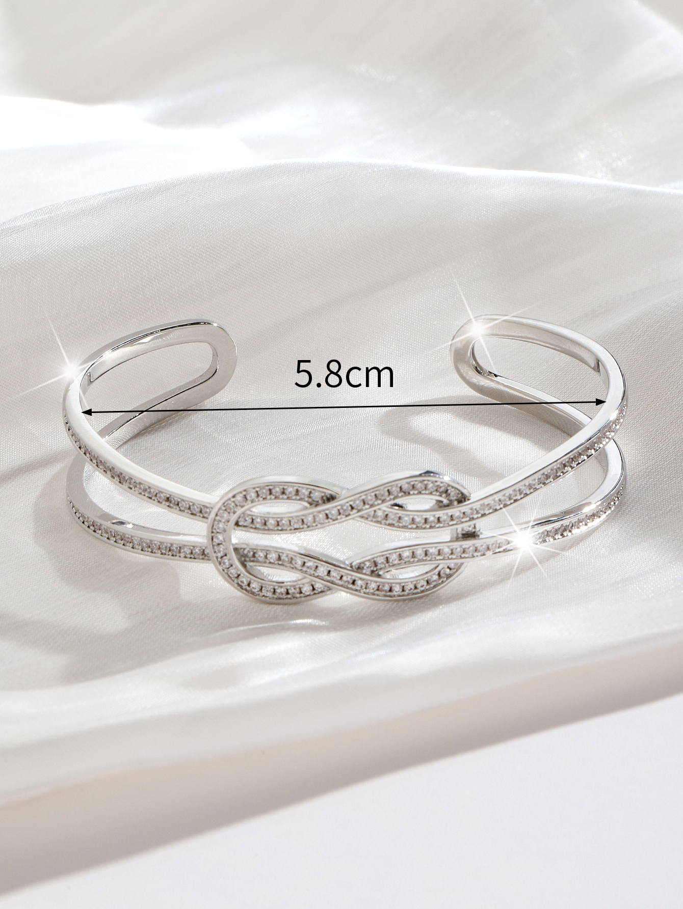 Design a personalized bracelet Item Picture