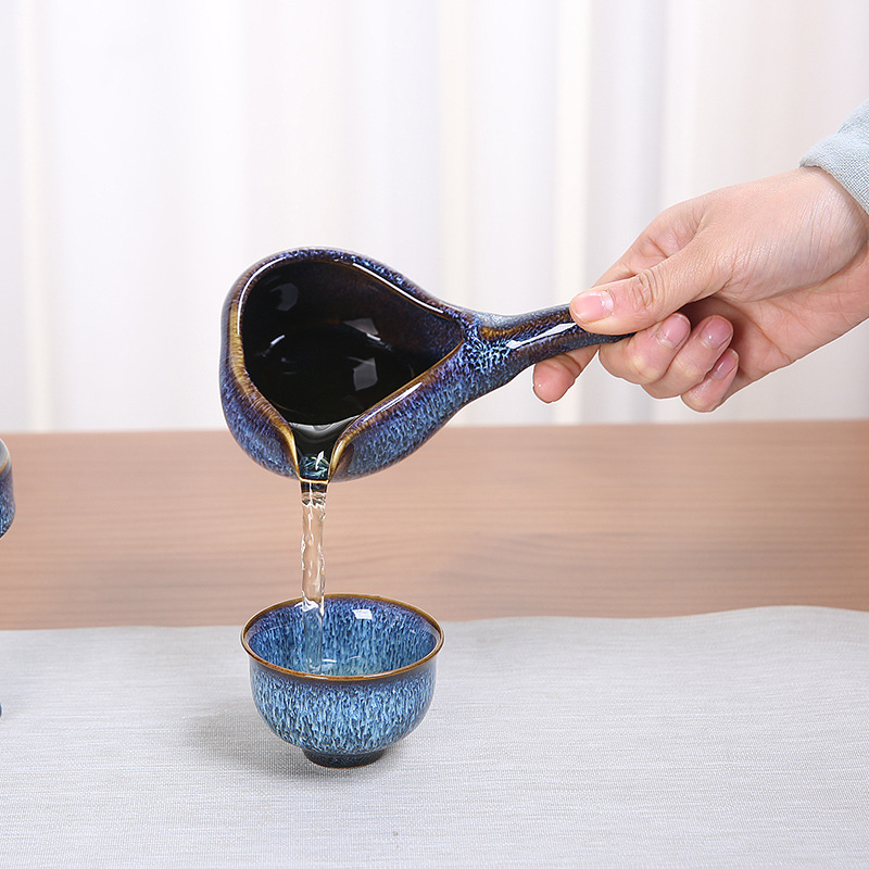 Kunkun Ceramics' new kilns change ceramic Gongfu tea set, creative brushed gradient color, semi-automatic home festival gift tea set for lazy people, automatic water discharge 117 Application Scenario