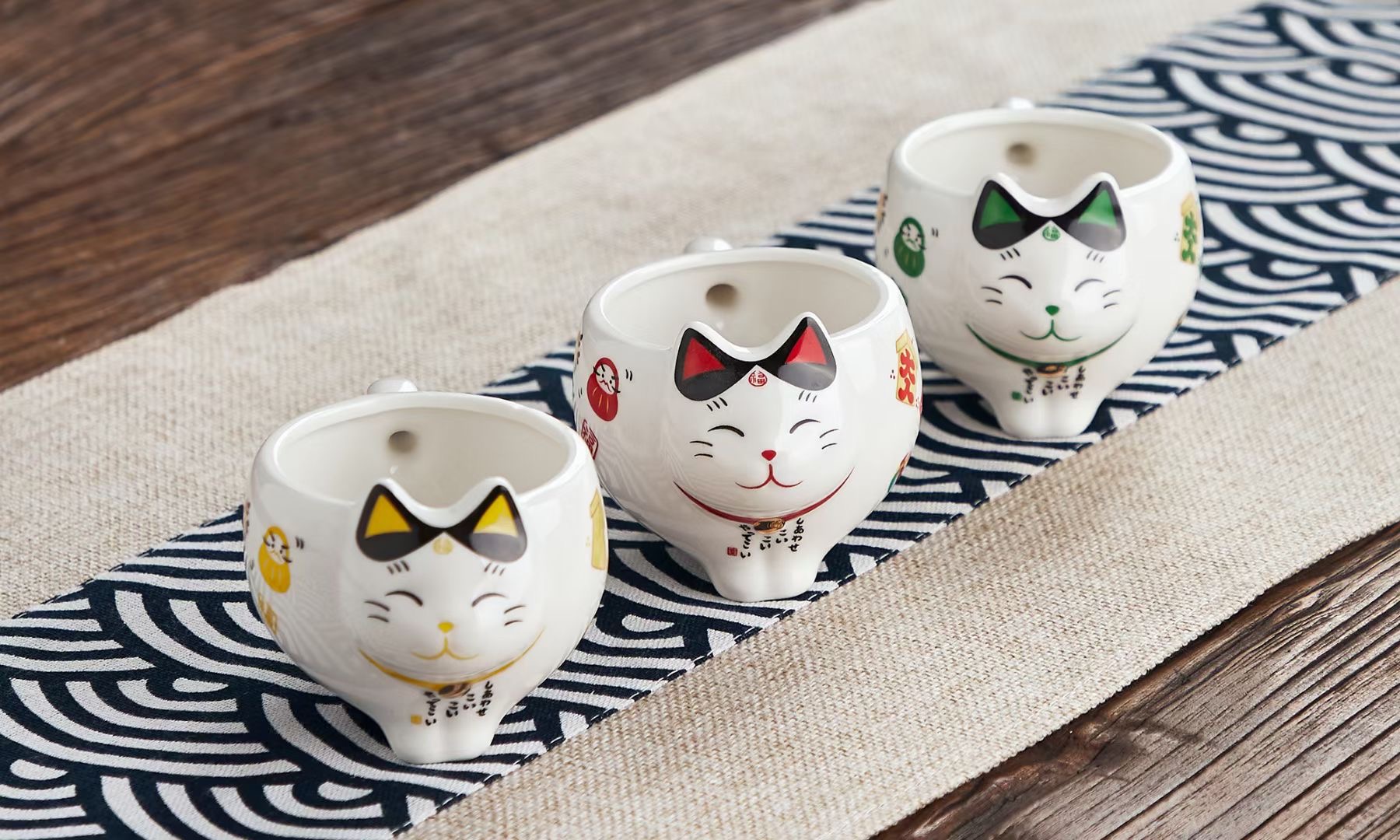 Kunkun Ceramics Japanese-style and Creative Ceramic Teapot, TEA Cup, One teapot, TWO cups, Flower Teapot, Filter Screen TEA FOR TWO TFT 042 Application Scenario