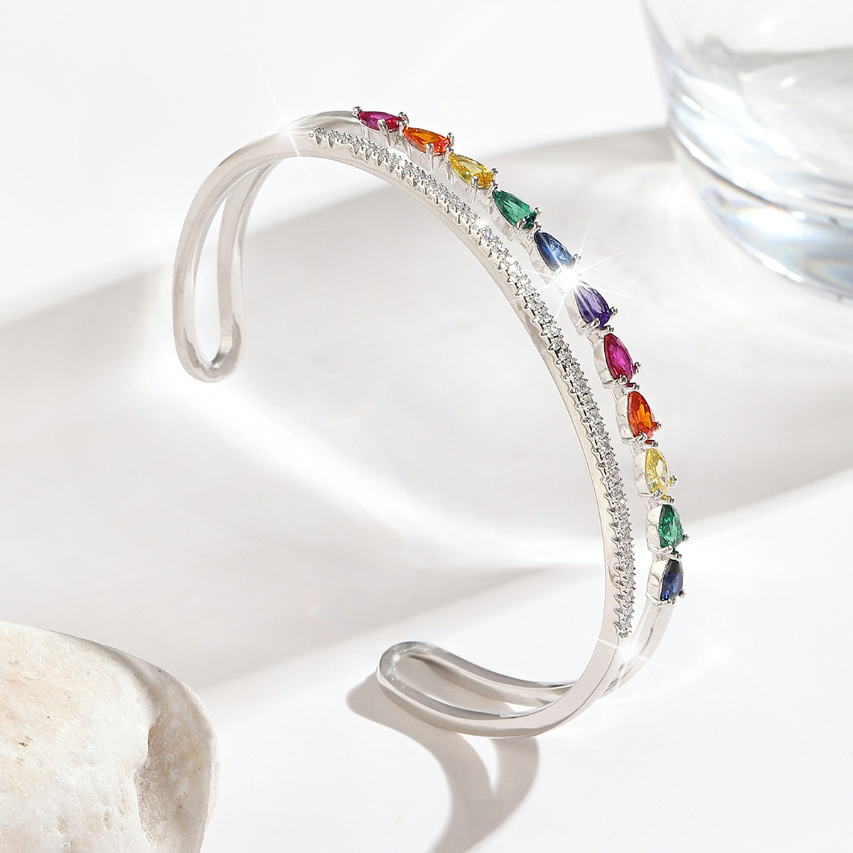Fashionable, individual, light luxury and high-end 2022 new Color bracelet -ab04039B Specification image